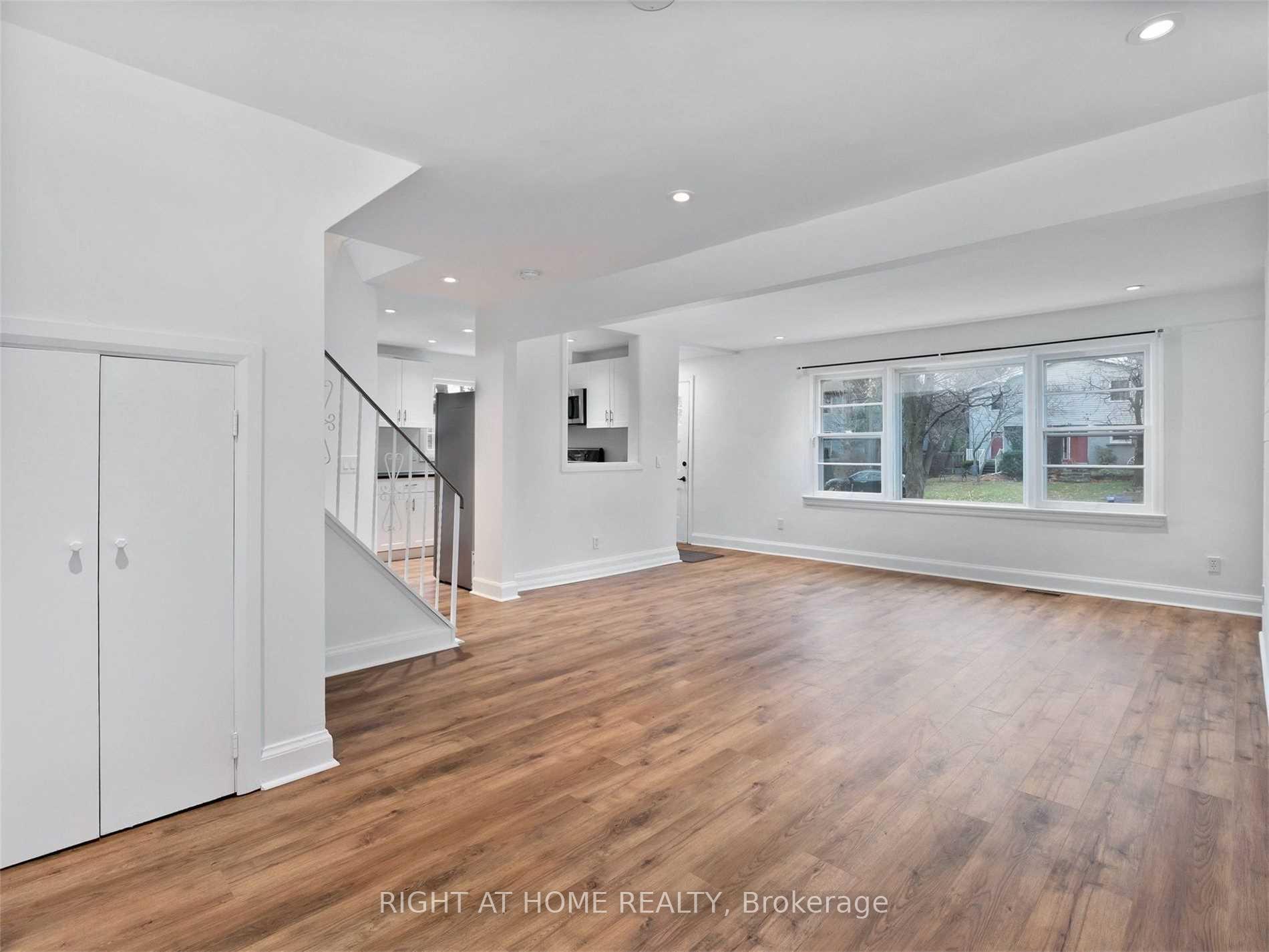 Photo 3 of 1089 Truman Avenue, Oakville, College Park — HOMEH