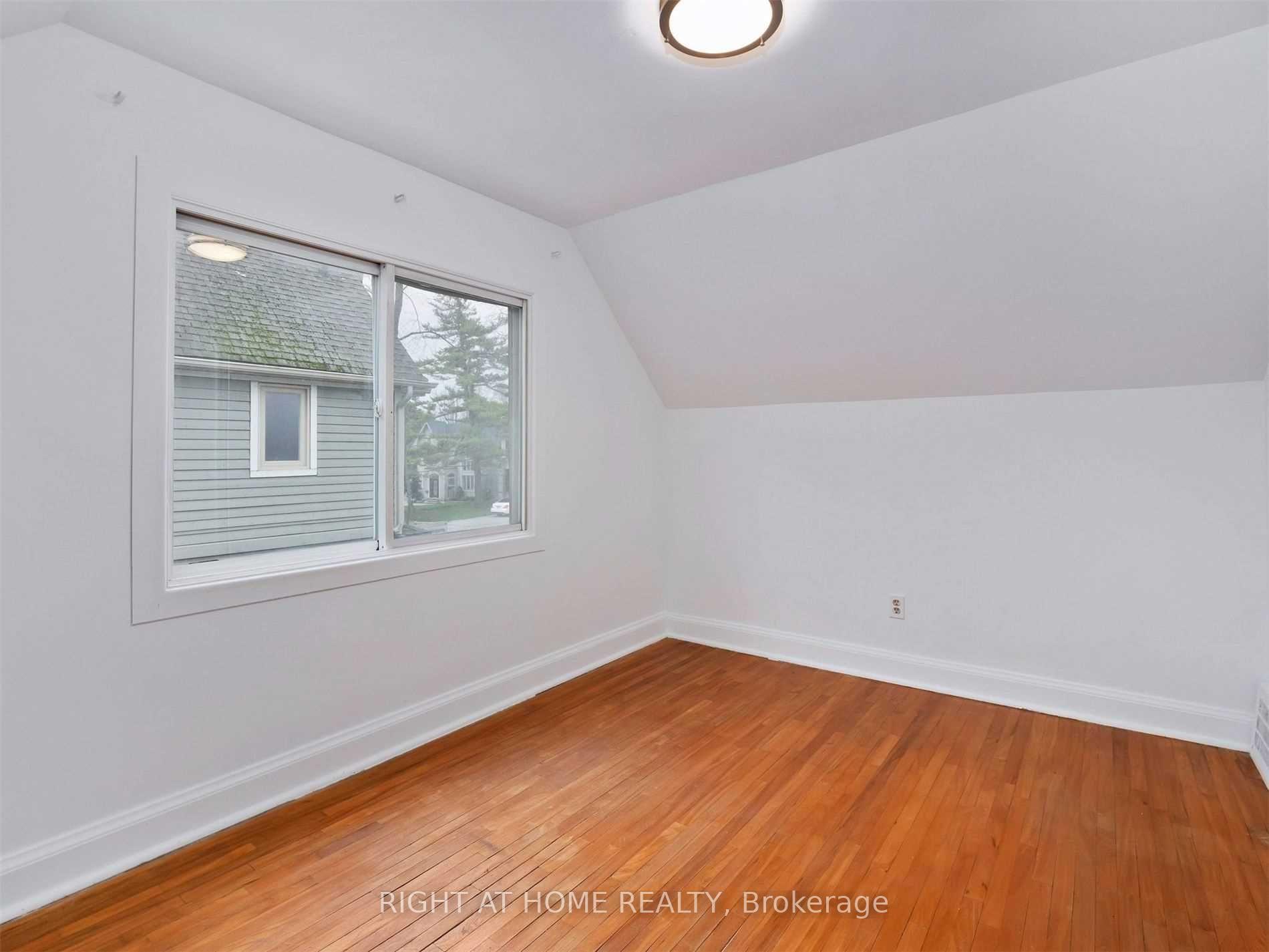 Photo 20 of 1089 Truman Avenue, Oakville, College Park — HOMEH