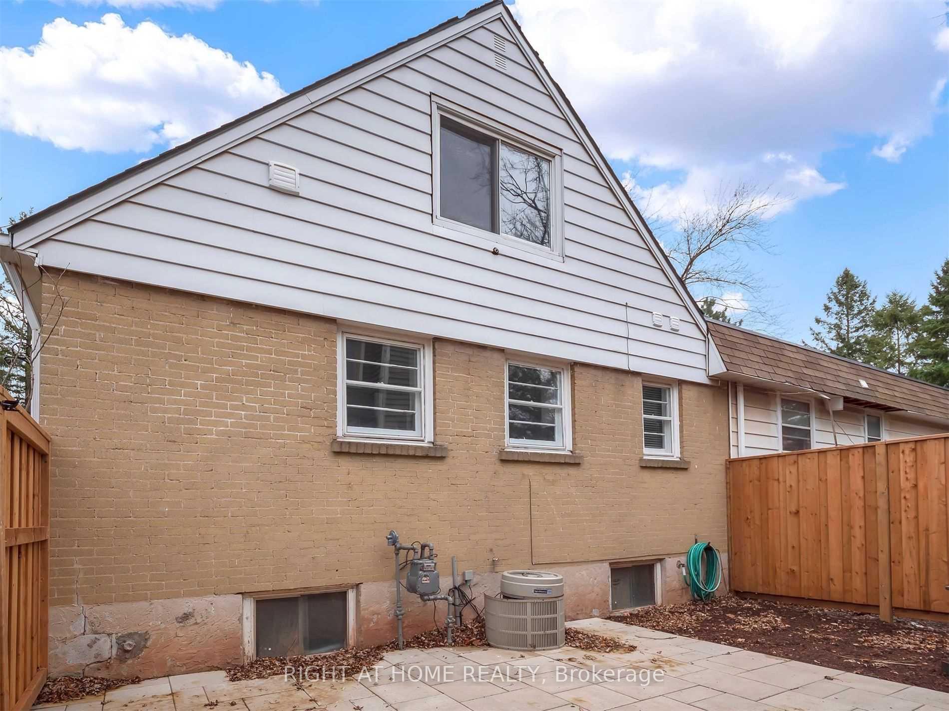 Photo 25 of 1089 Truman Avenue, Oakville, College Park — HOMEH