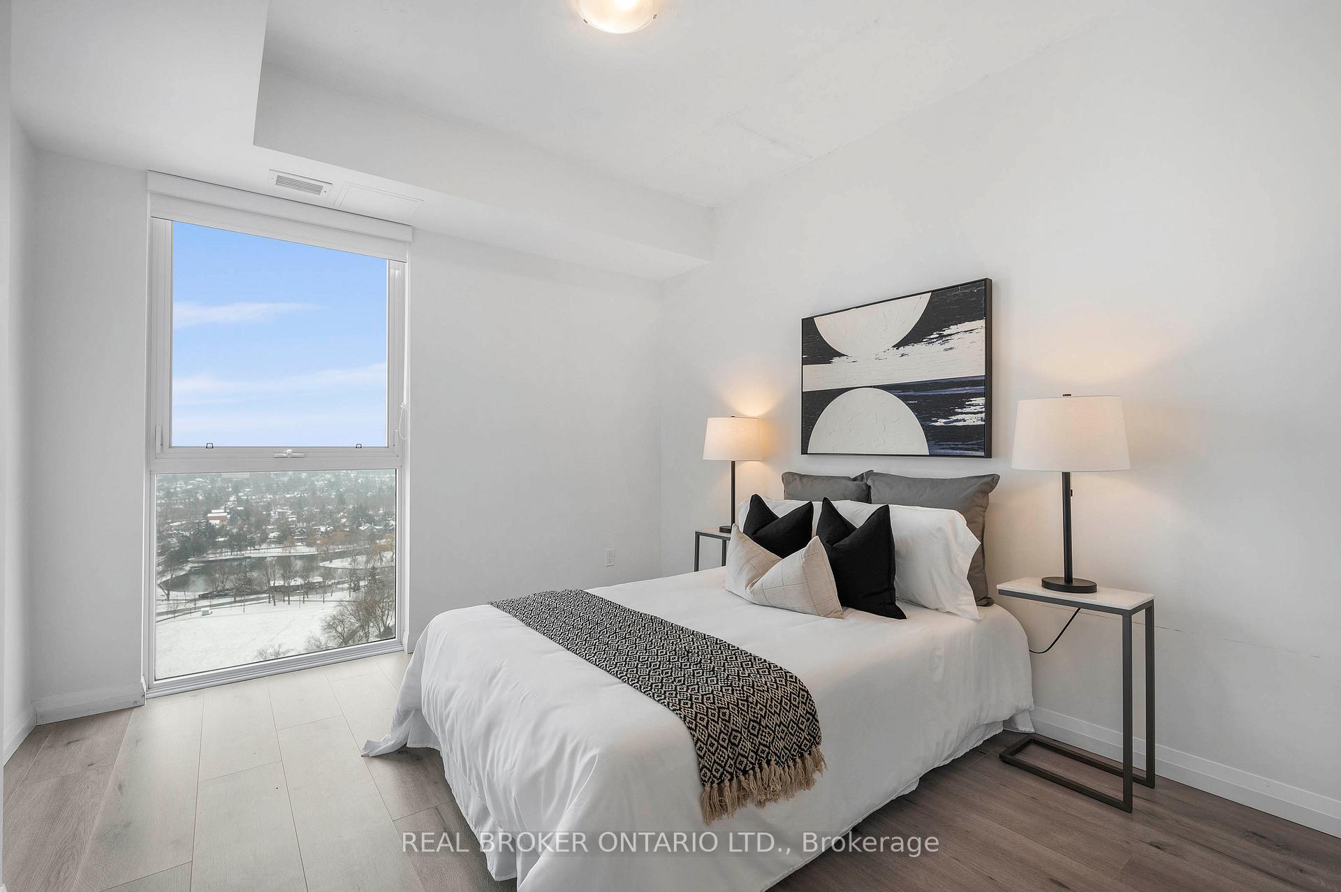Photo 10 of Unit 1005, 60 Charles Street W, Kitchener, City Commercial Core — HOMEH