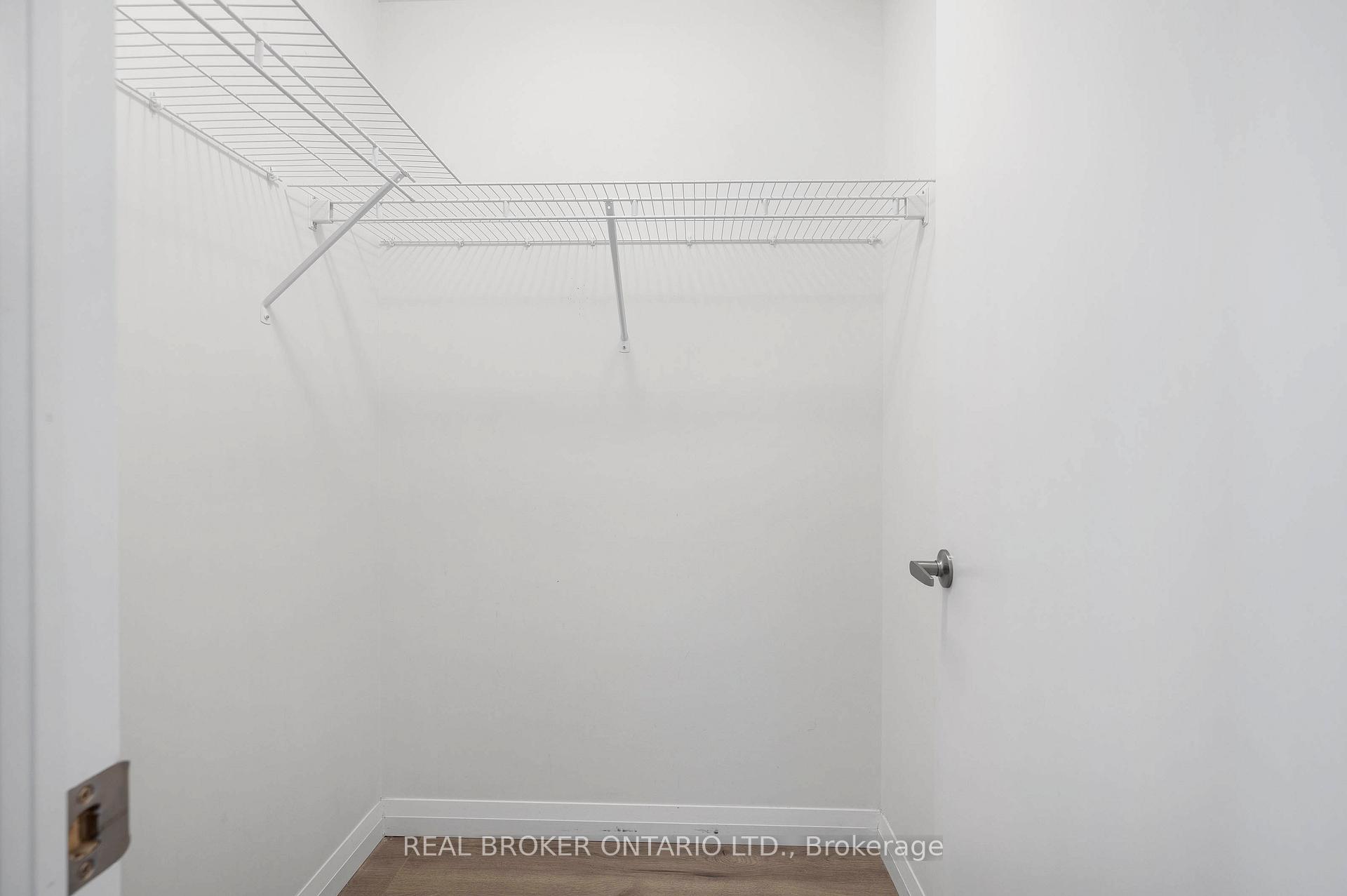 Photo 13 of Unit 1005, 60 Charles Street W, Kitchener, City Commercial Core — HOMEH