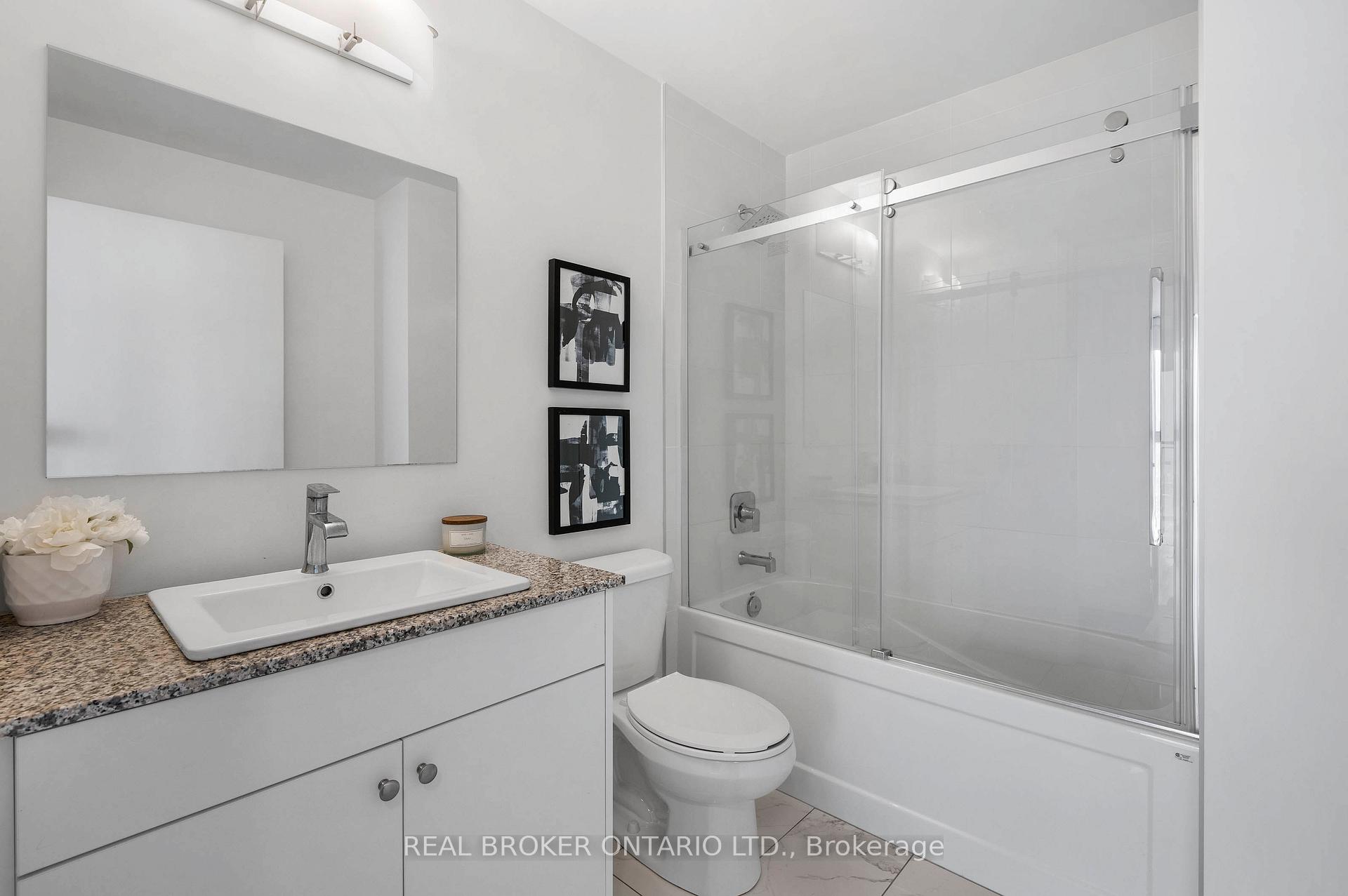 Photo 16 of Unit 1005, 60 Charles Street W, Kitchener, City Commercial Core — HOMEH