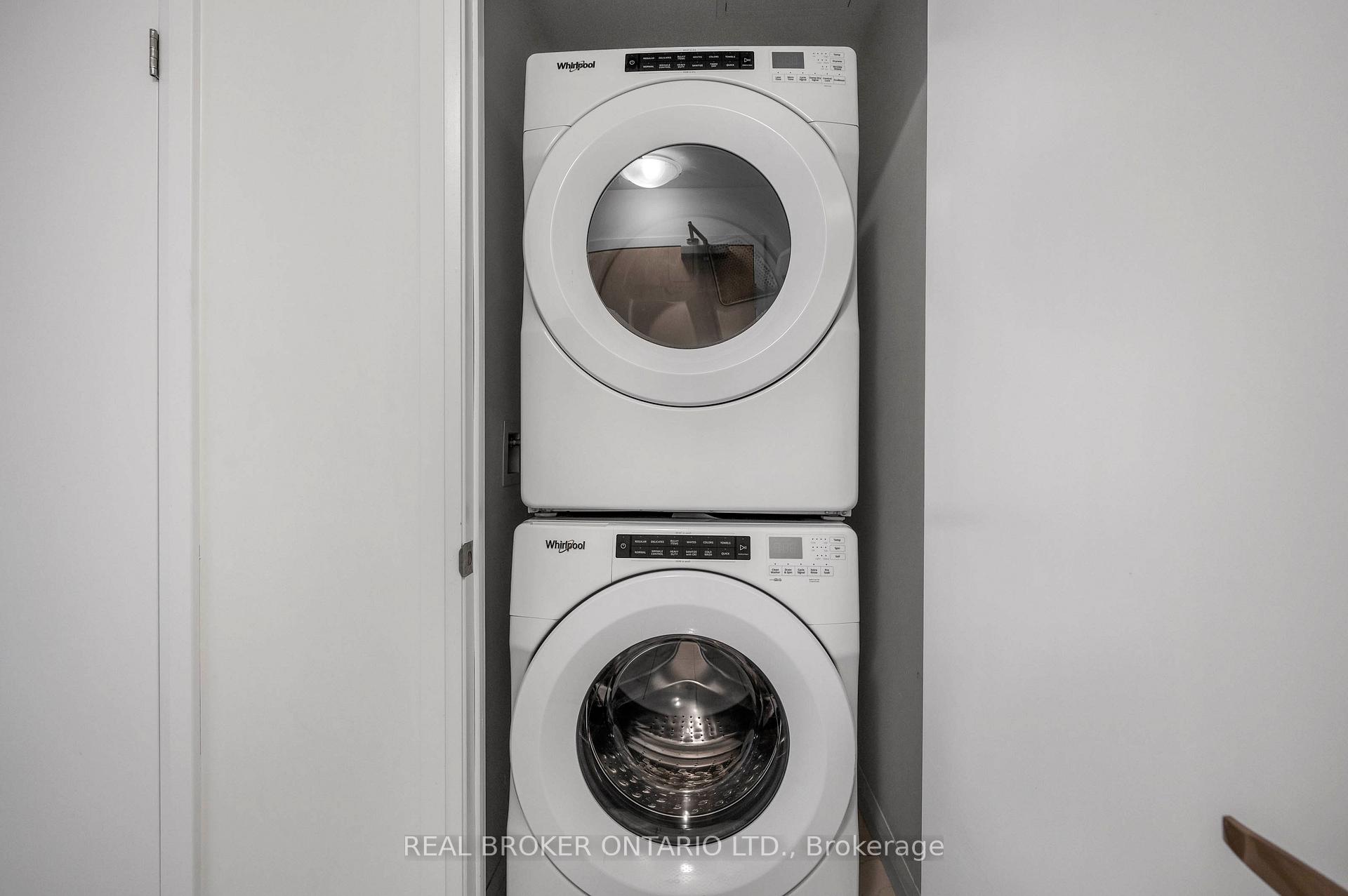 Photo 17 of Unit 1005, 60 Charles Street W, Kitchener, City Commercial Core — HOMEH