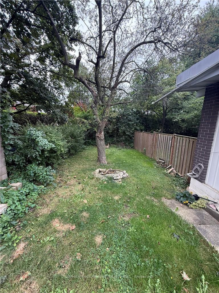 Photo 26 of Unit Upper Level, 63 Sanatorium Road, Hamilton, Westcliffe — HOMEH
