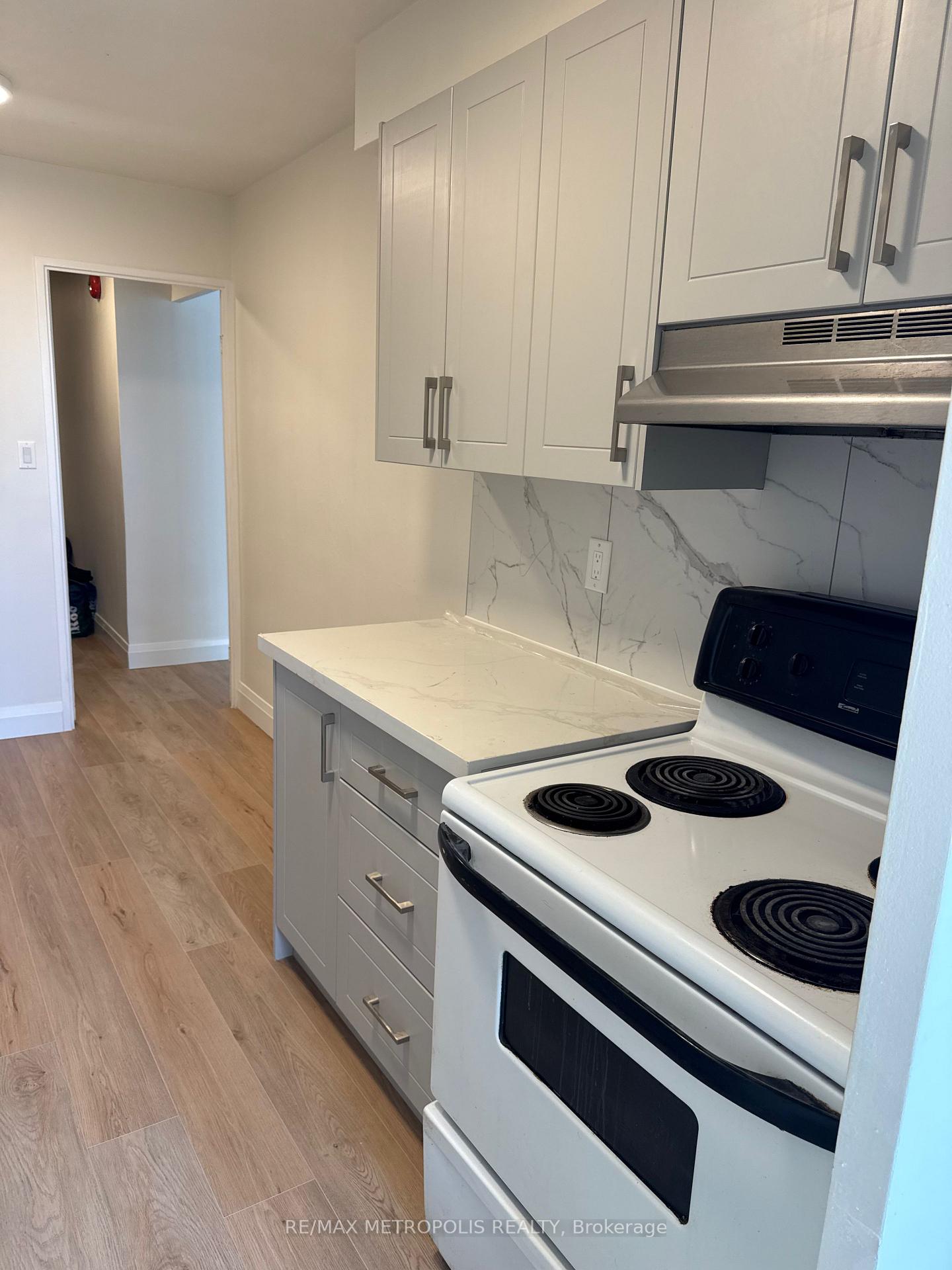 Photo 8 of Unit 2803, 3 Massey Square, Toronto, Crescent Town — HOMEH