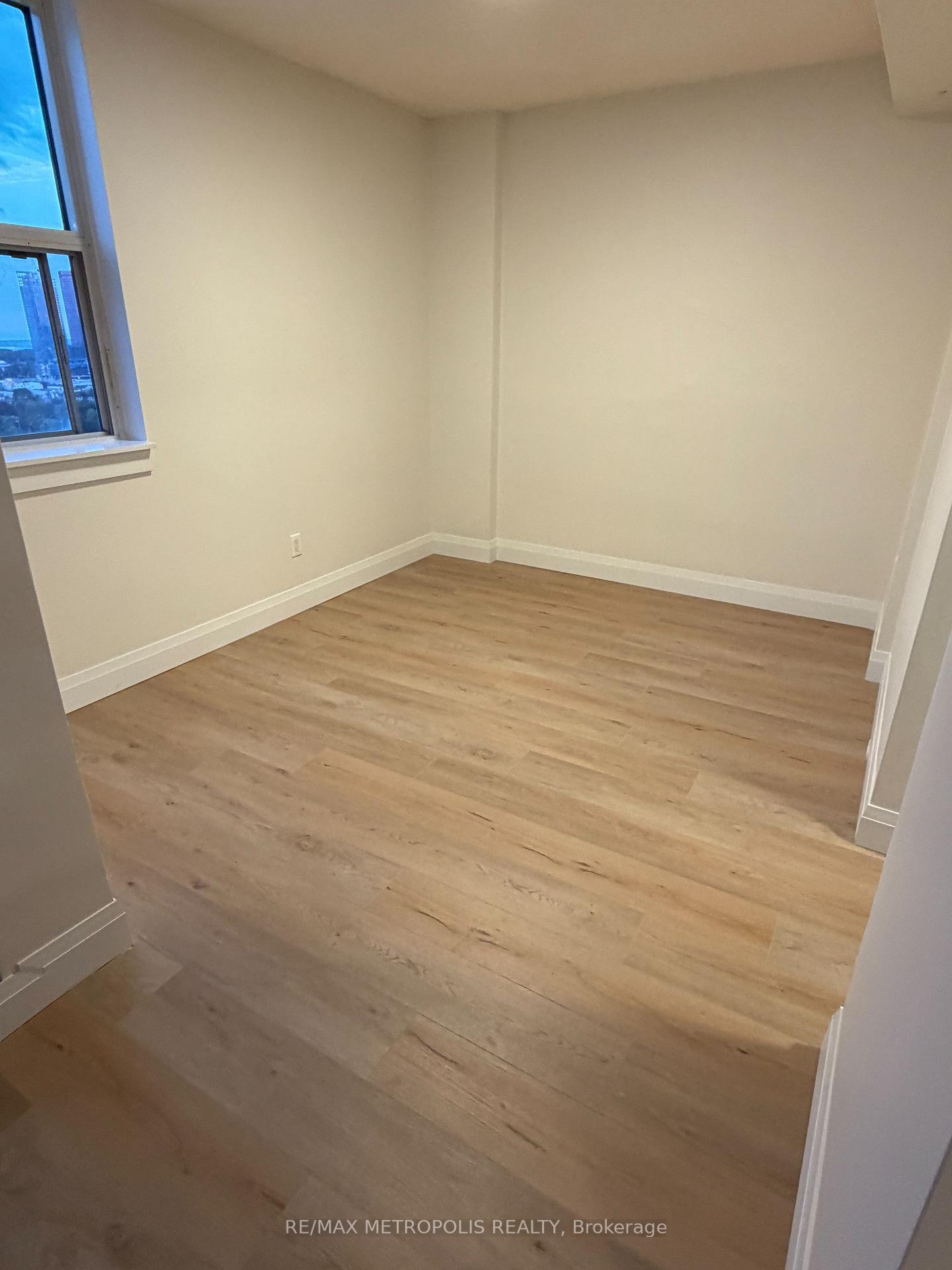 Photo 13 of Unit 2803, 3 Massey Square, Toronto, Crescent Town — HOMEH