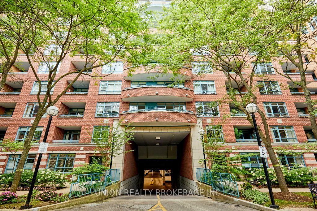 Photo 2 of Unit 905, 1093 Kingston Road, Scarborough, Birchcliffe-Cliffside — HOMEH