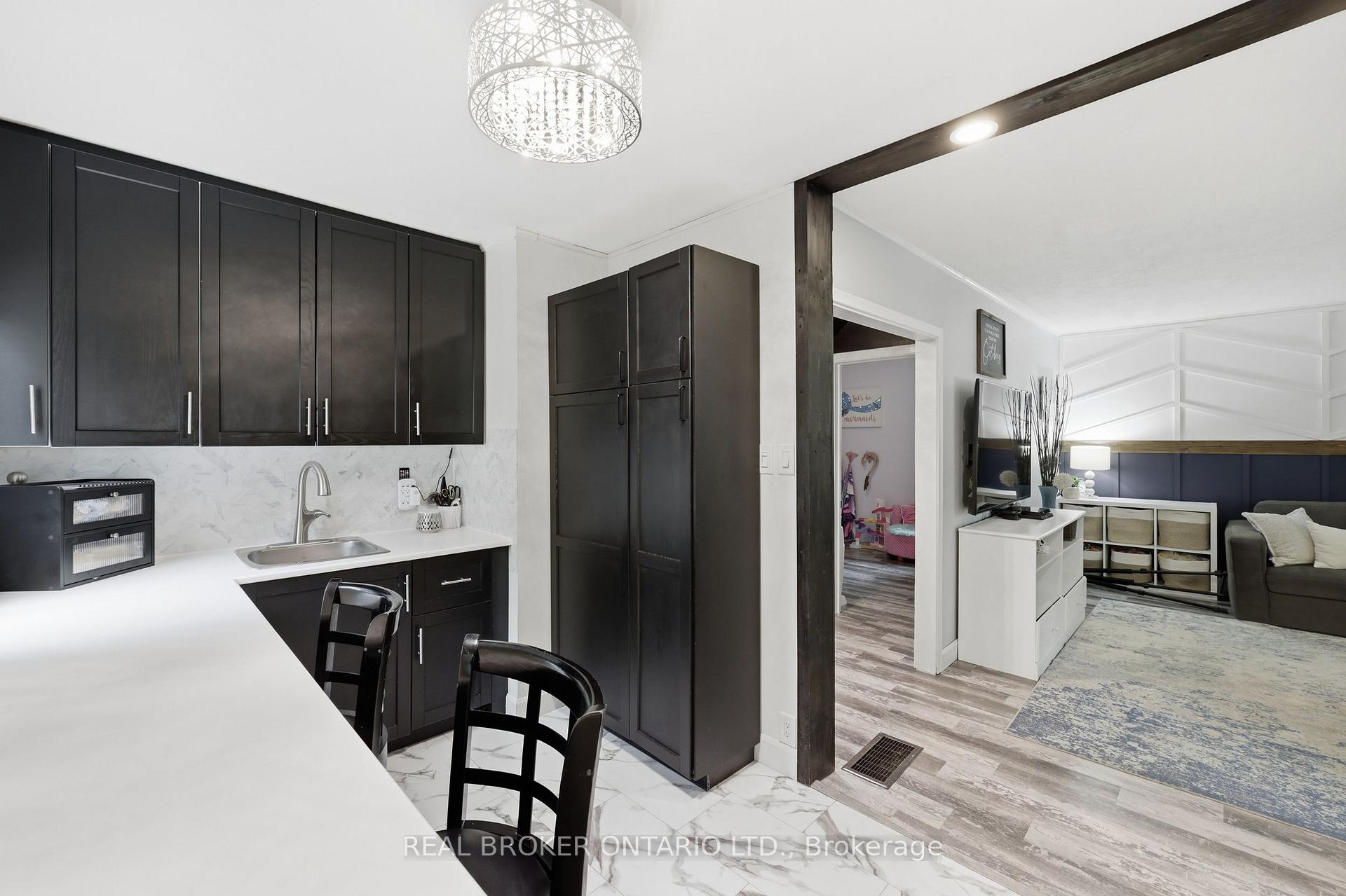 Photo 14 of 21 Ridgewood Avenue, Guelph, Junction/Onward Willow — HOMEH