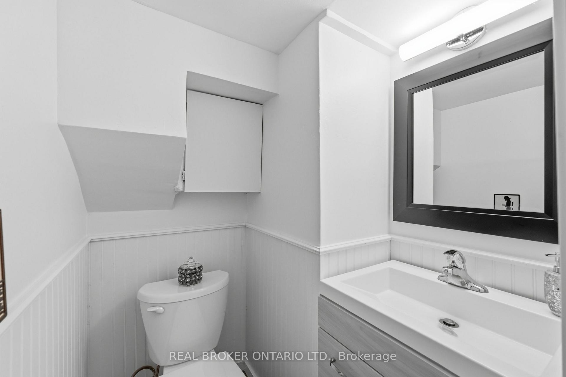 Photo 26 of 21 Ridgewood Avenue, Guelph, Junction/Onward Willow — HOMEH