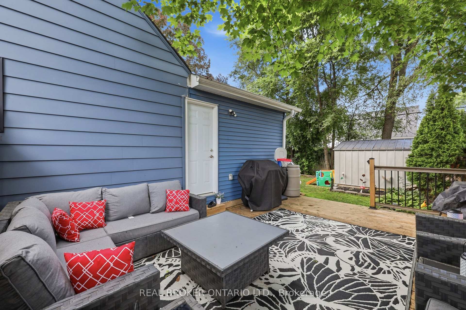 Photo 34 of 21 Ridgewood Avenue, Guelph, Junction/Onward Willow — HOMEH