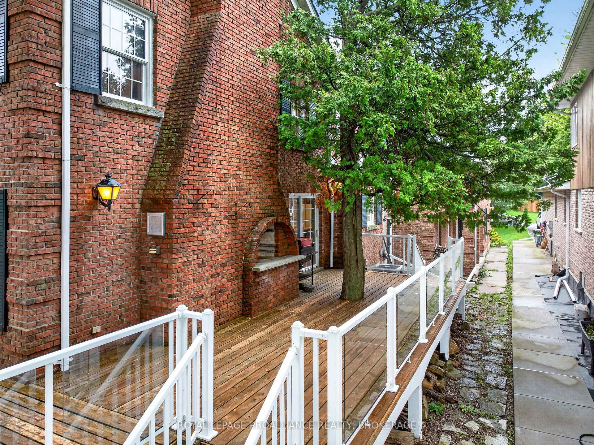 Photo 42 of 110 Lakeshore Boulevard, Kingston, City SouthWest — HOMEH