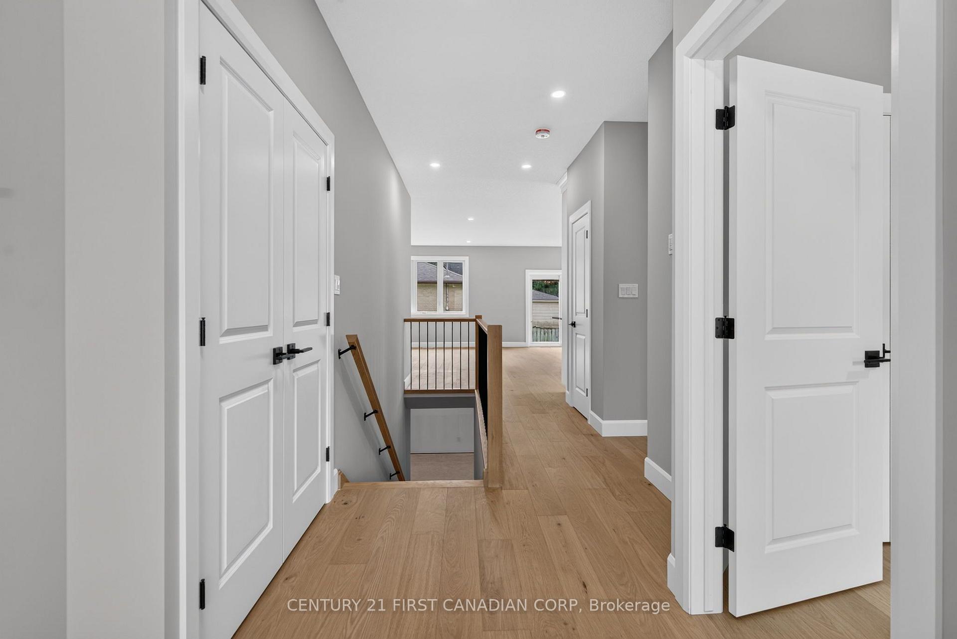 Photo 6 of Unit 4, 430 Head Street N, Strathroy-Caradoc, NE — HOMEH