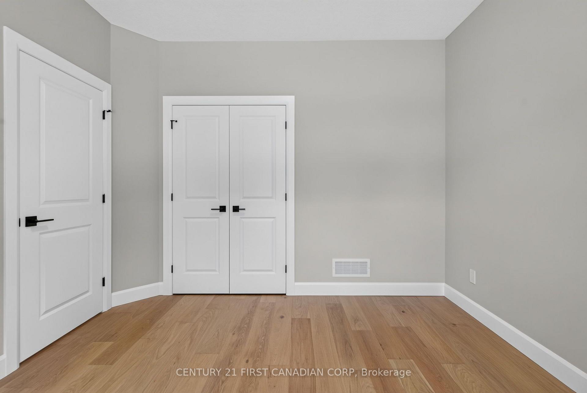 Photo 8 of Unit 4, 430 Head Street N, Strathroy-Caradoc, NE — HOMEH