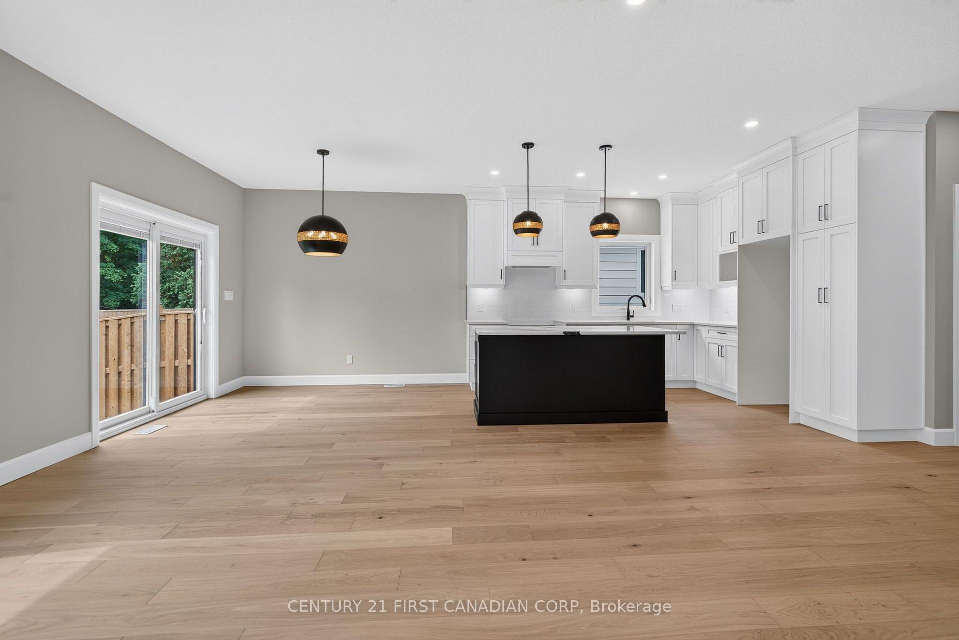 Photo 11 of Unit 4, 430 Head Street N, Strathroy-Caradoc, NE — HOMEH