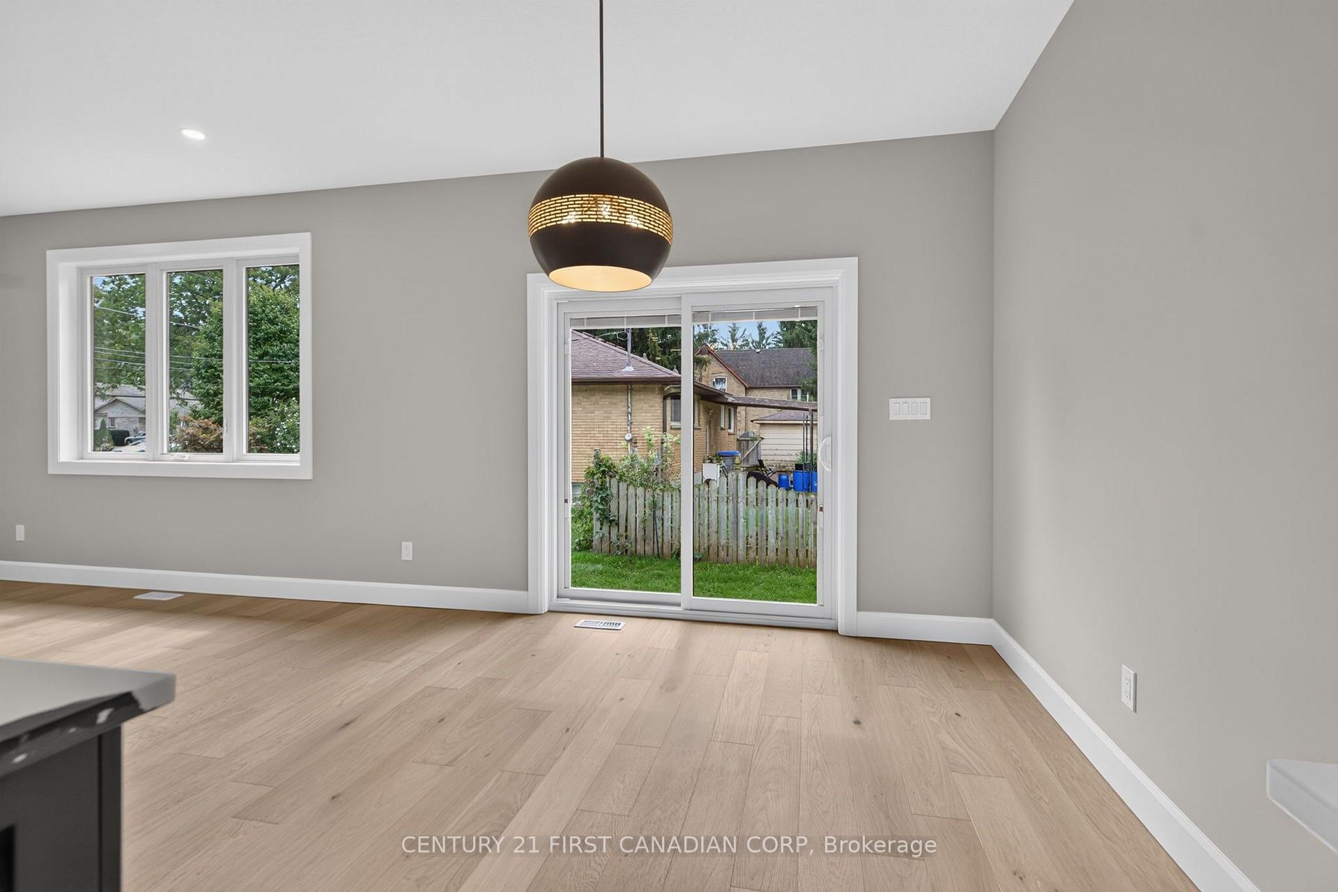 Photo 15 of Unit 4, 430 Head Street N, Strathroy-Caradoc, NE — HOMEH