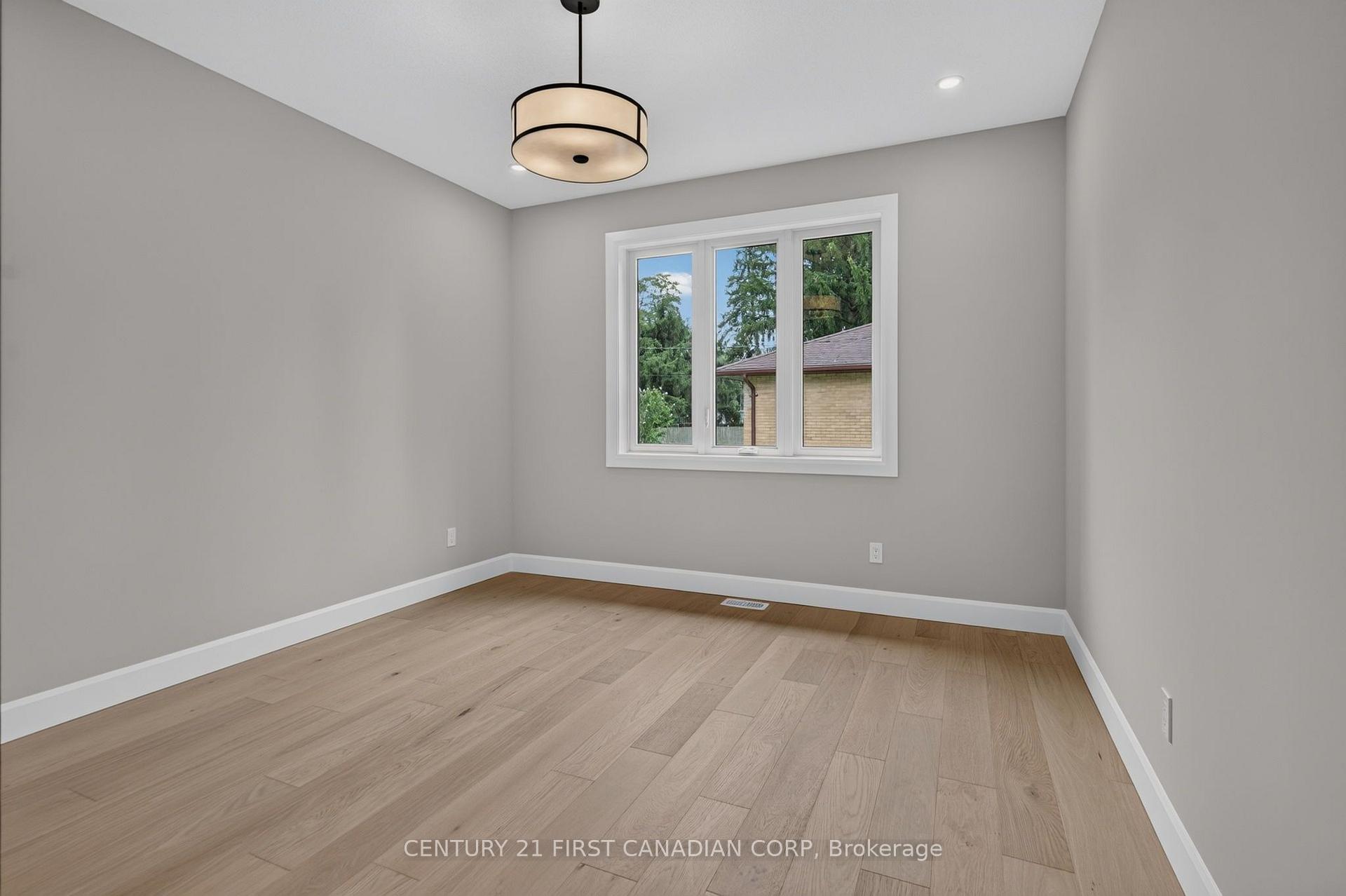 Photo 20 of Unit 4, 430 Head Street N, Strathroy-Caradoc, NE — HOMEH