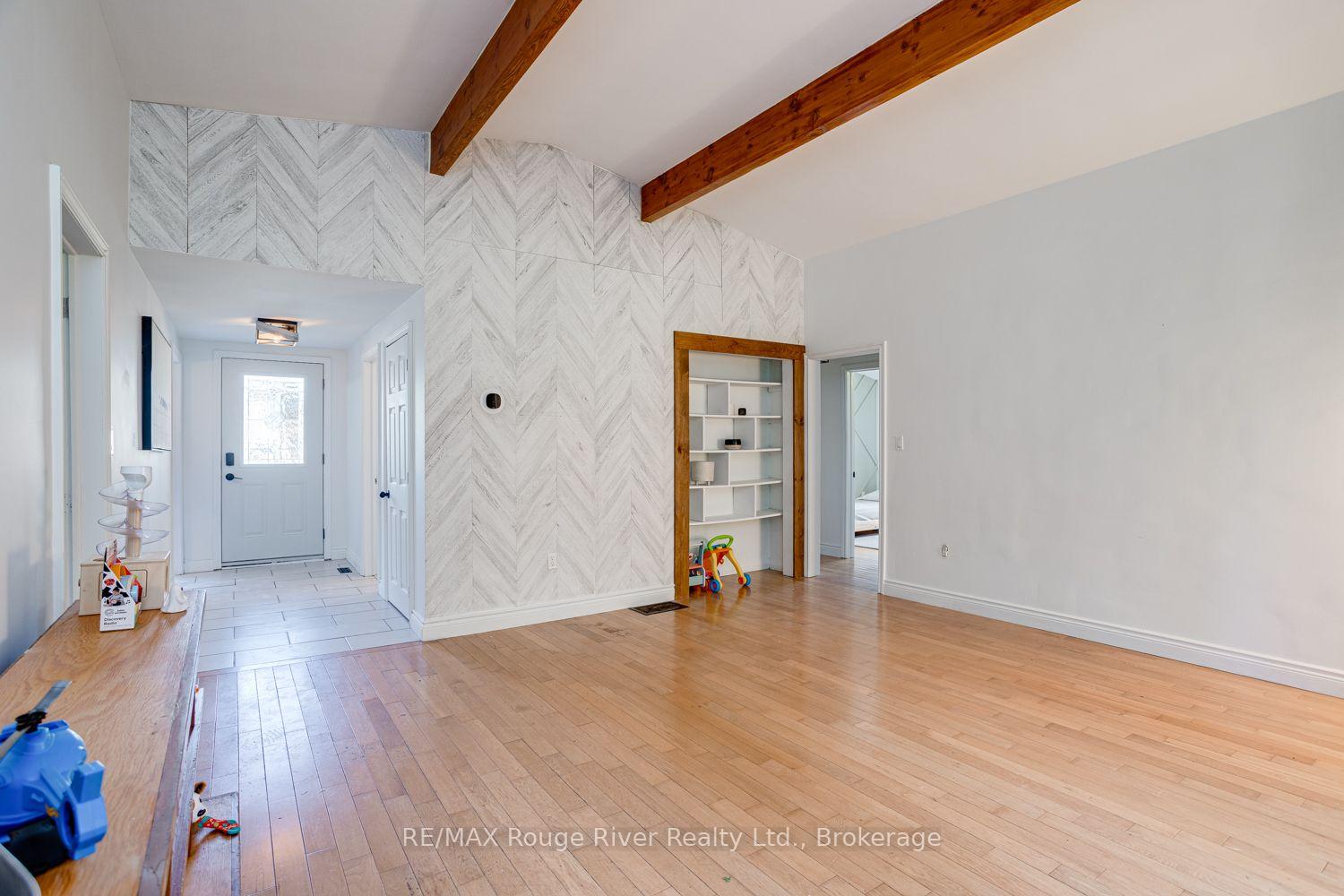 Photo 11 of 26 Wellington Street, Port Hope — HOMEH