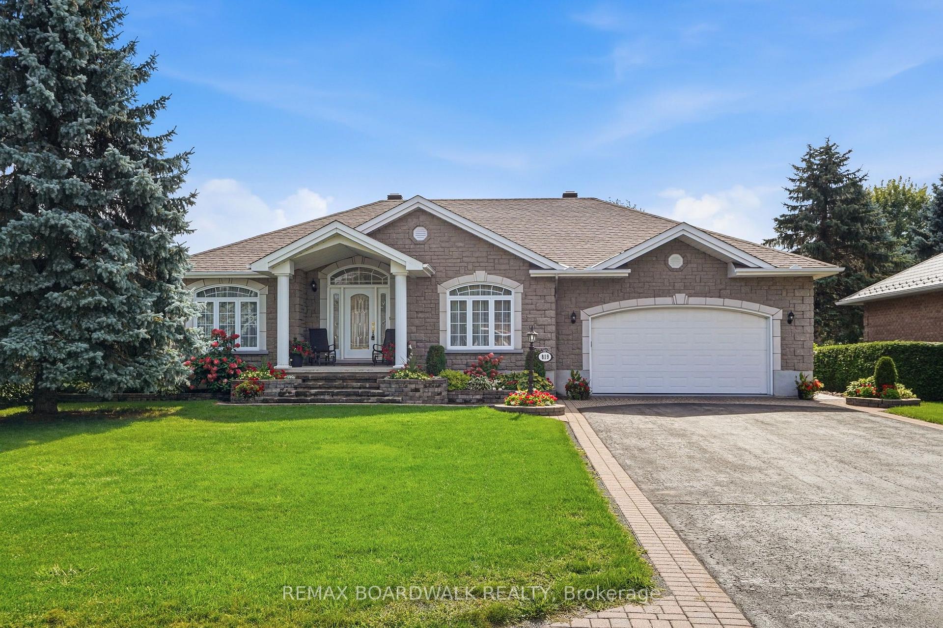 Photo 1 of 819 Laval Street, Casselman, Casselman — HOMEH
