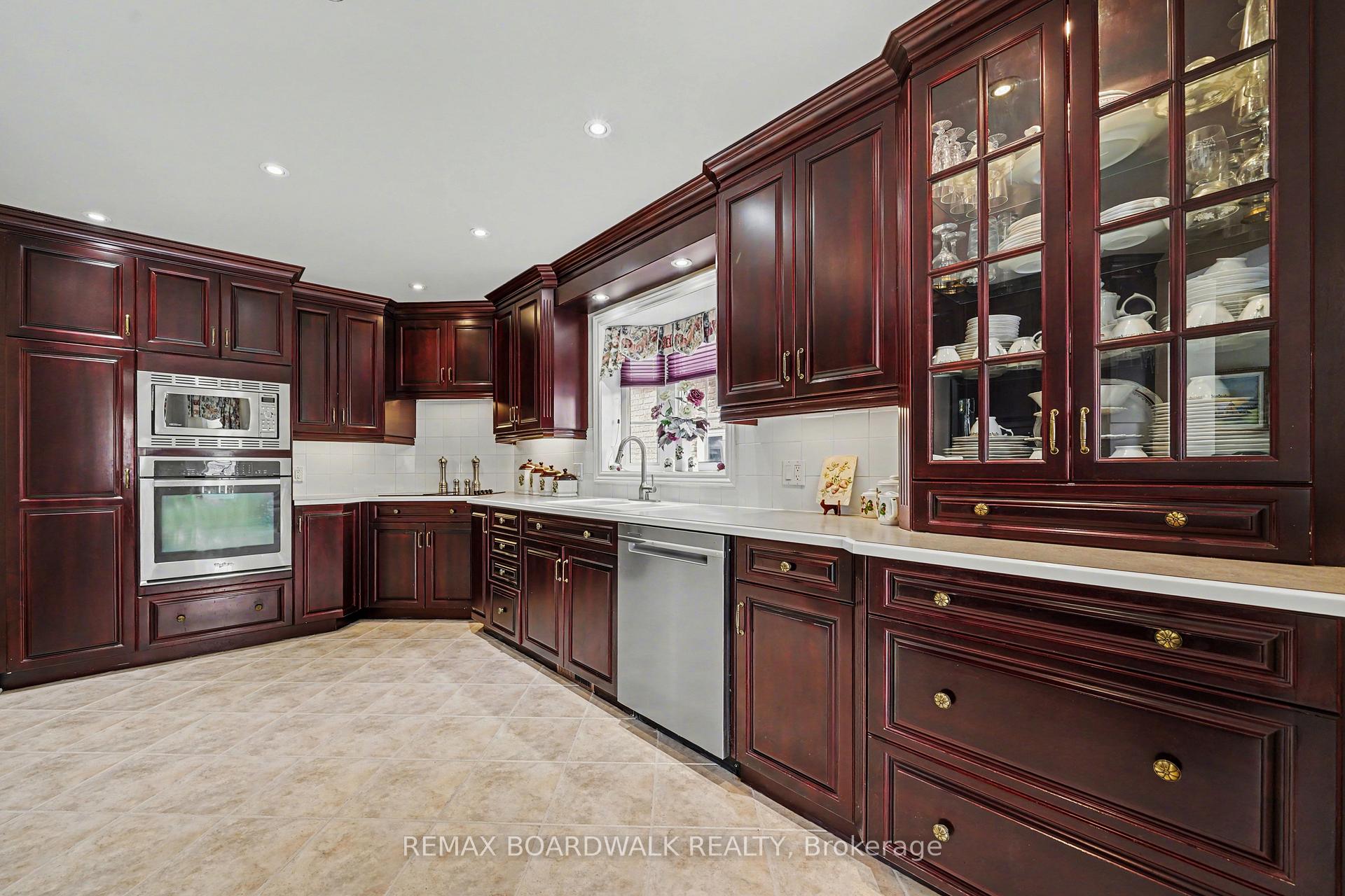 Photo 17 of 819 Laval Street, Casselman, Casselman — HOMEH