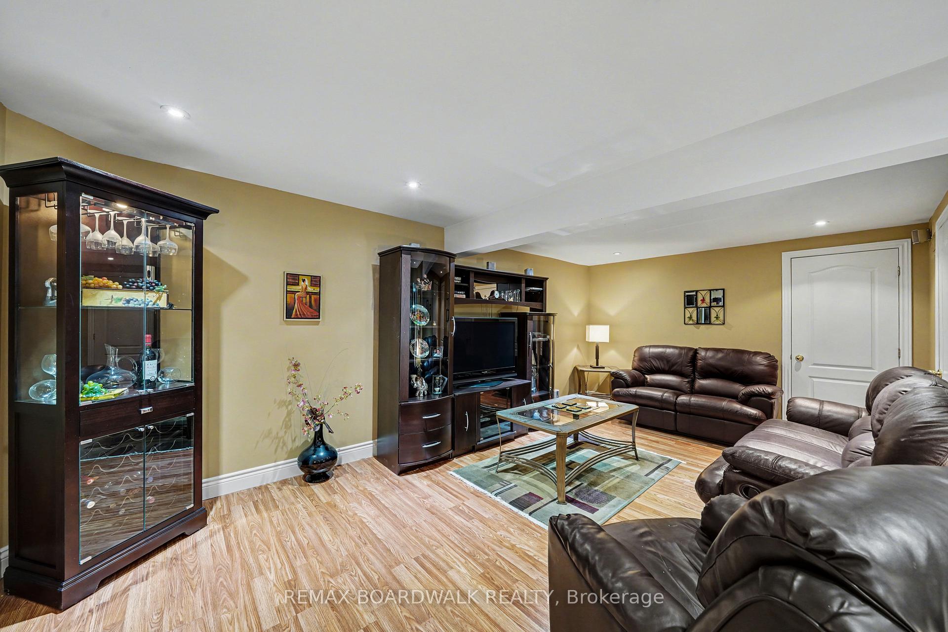 Photo 32 of 819 Laval Street, Casselman, Casselman — HOMEH