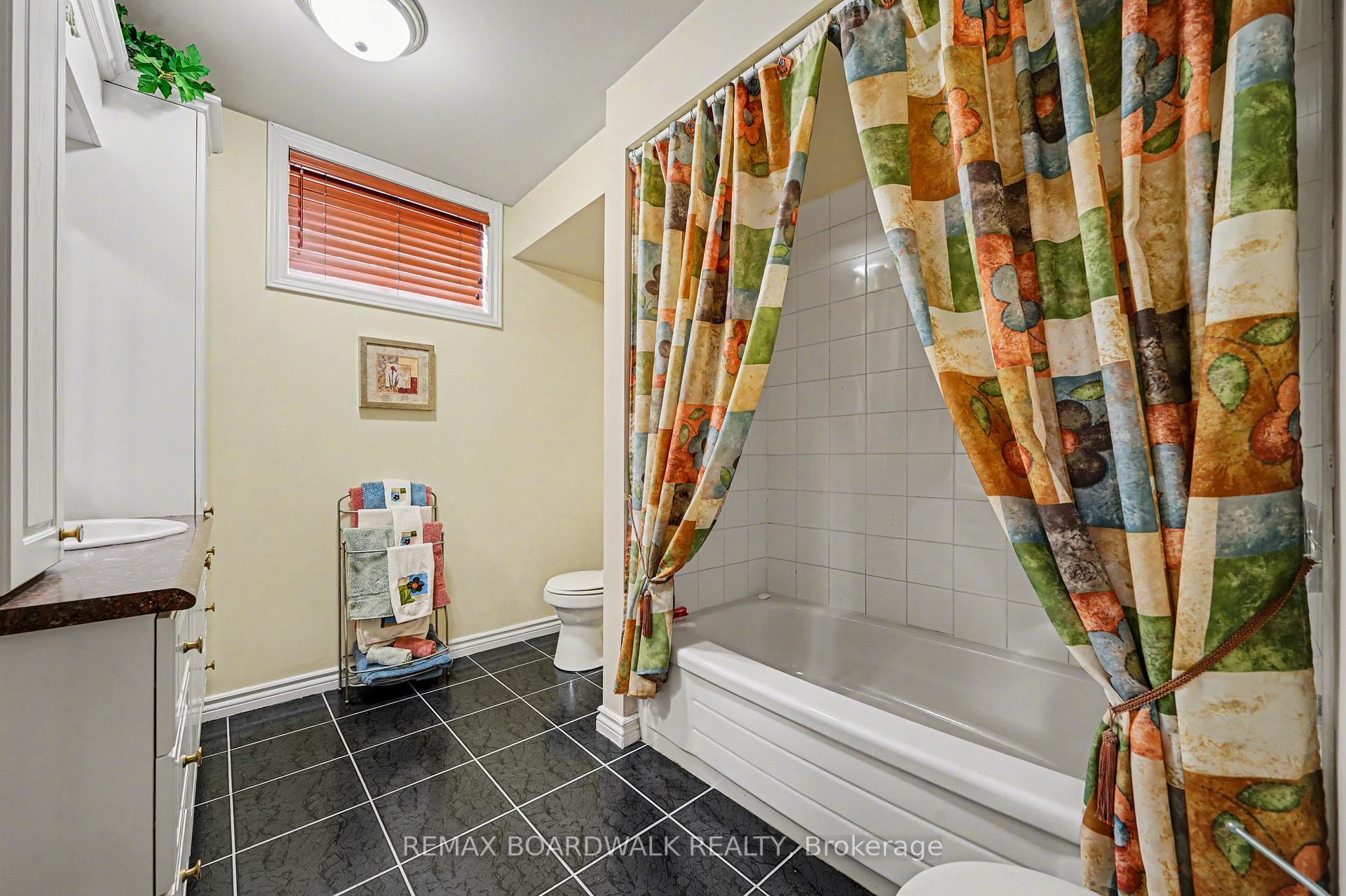 Photo 35 of 819 Laval Street, Casselman, Casselman — HOMEH