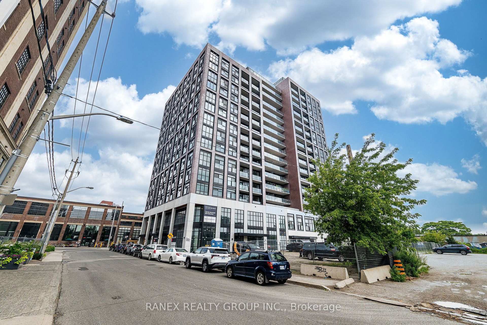 Photo 2 of Unit 919, 181 Sterling Road E, Toronto, Dufferin Grove — HOMEH