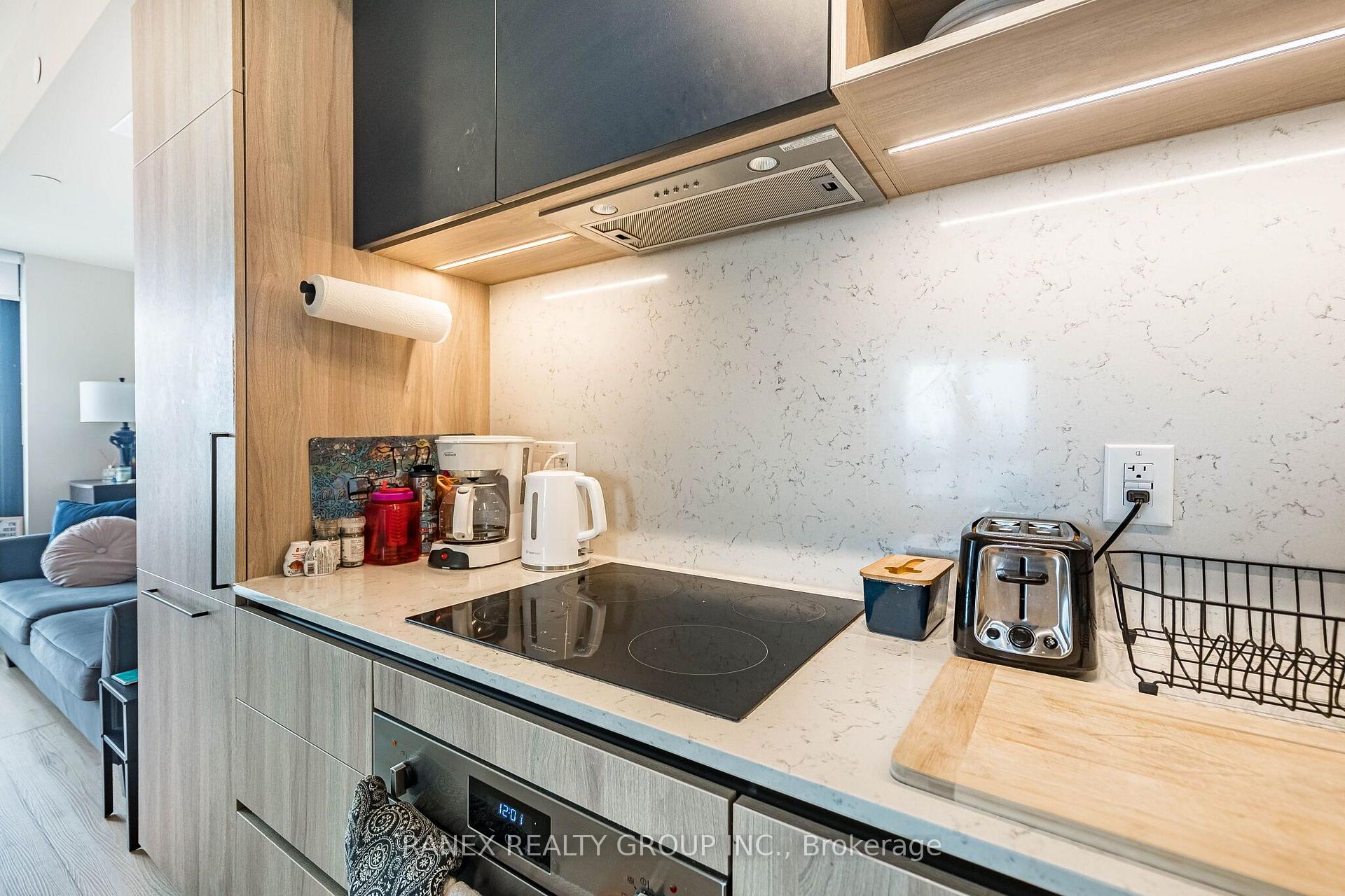 Photo 35 of Unit 919, 181 Sterling Road E, Toronto, Dufferin Grove — HOMEH