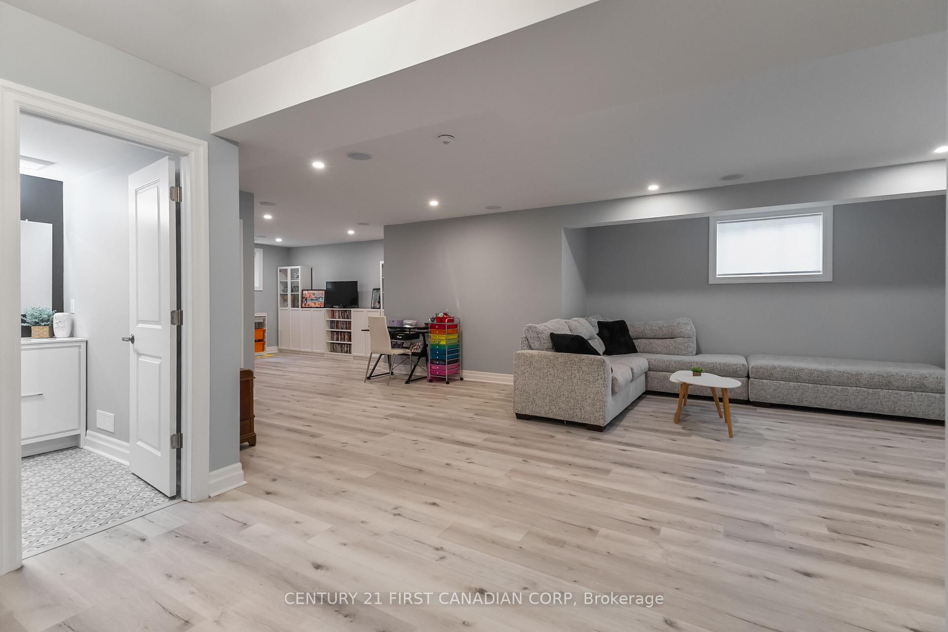 Photo 35 of 52 Royal Dornoch Drive, St. Thomas — HOMEH