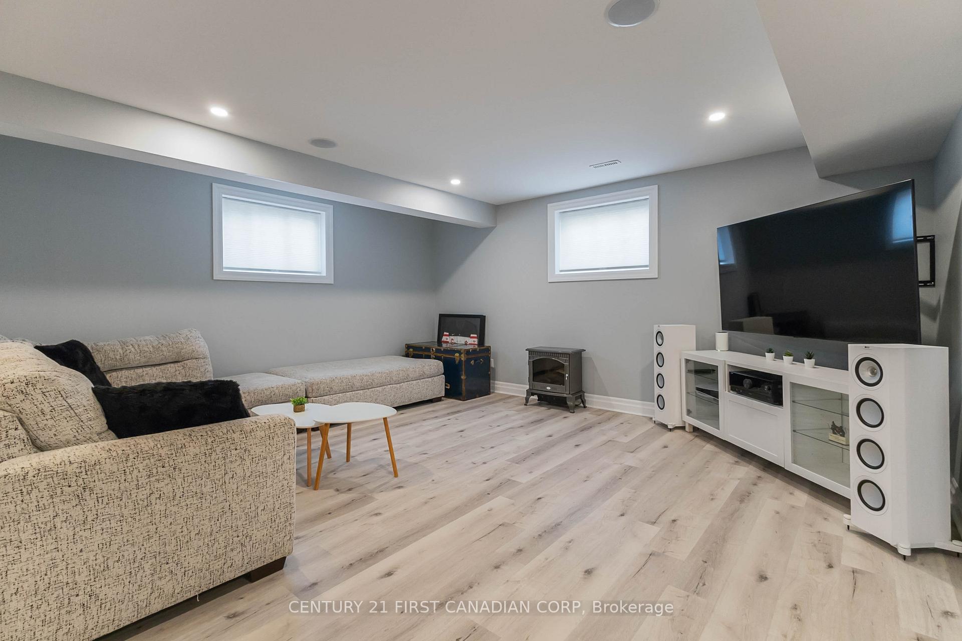 Photo 36 of 52 Royal Dornoch Drive, St. Thomas — HOMEH