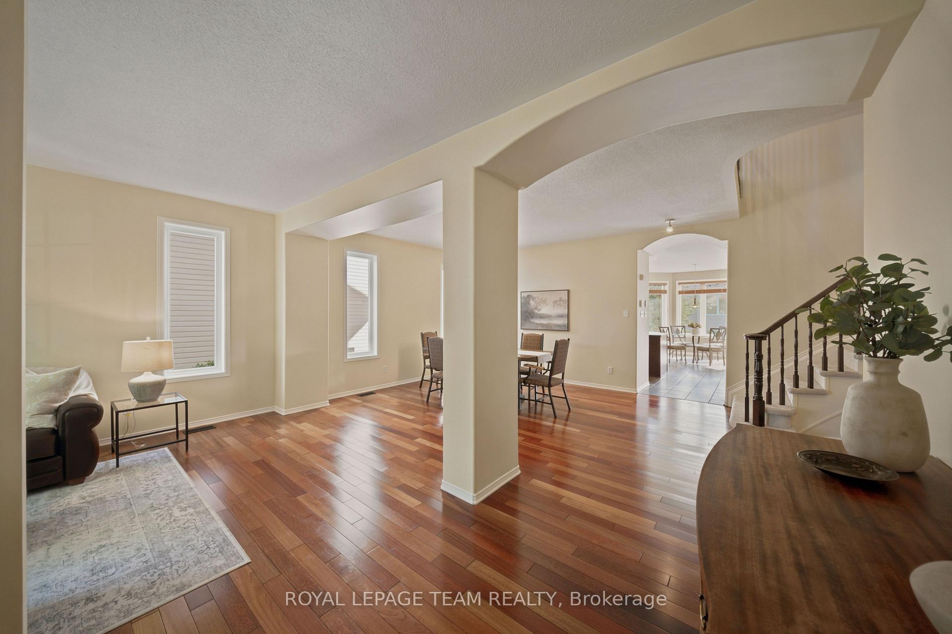 Photo 40 of 32 Glenrill Place, Ottawa, Kanata - Emerald Meadows/Trailwest — HOMEH