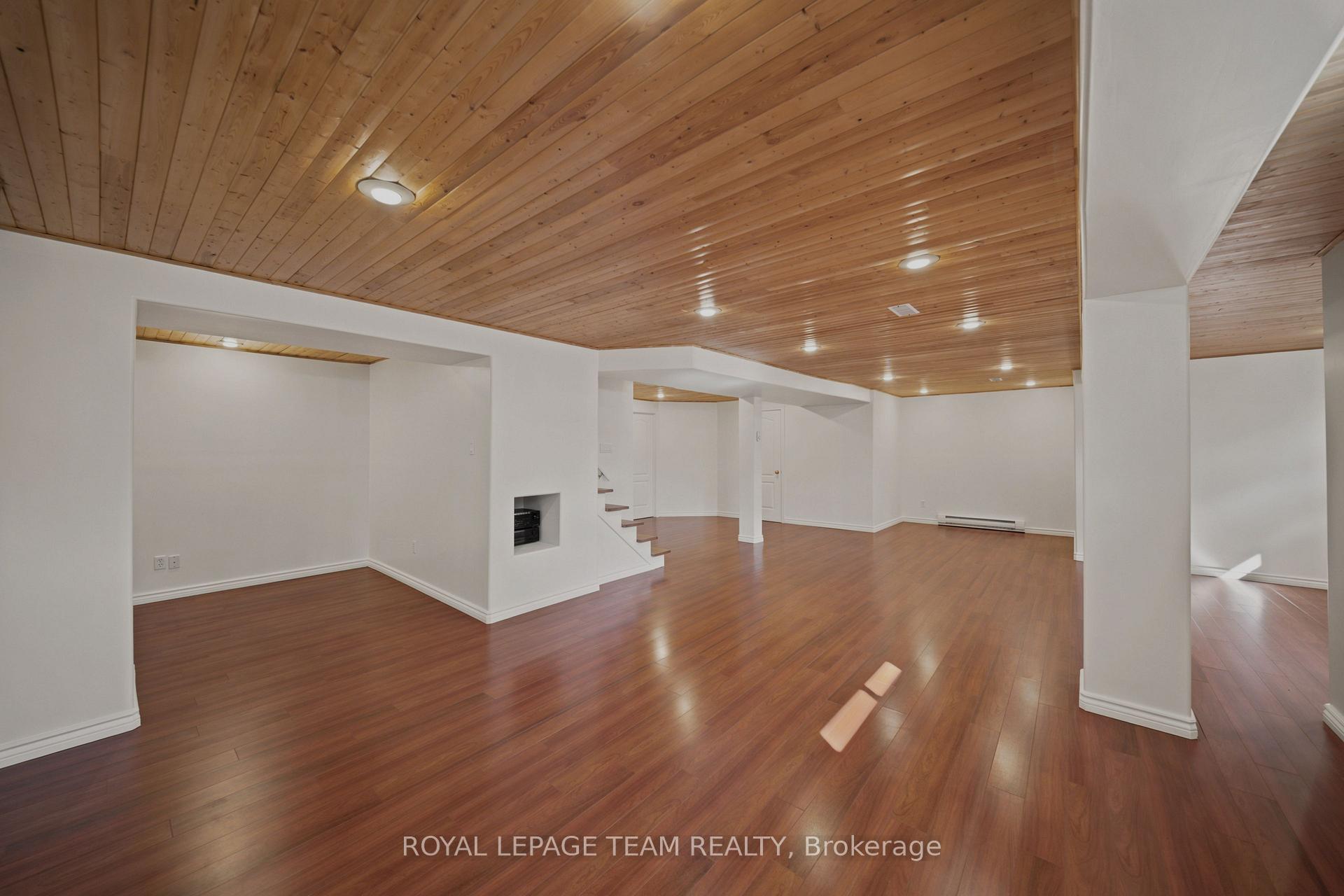 Photo 91 of 32 Glenrill Place, Ottawa, Kanata - Emerald Meadows/Trailwest — HOMEH