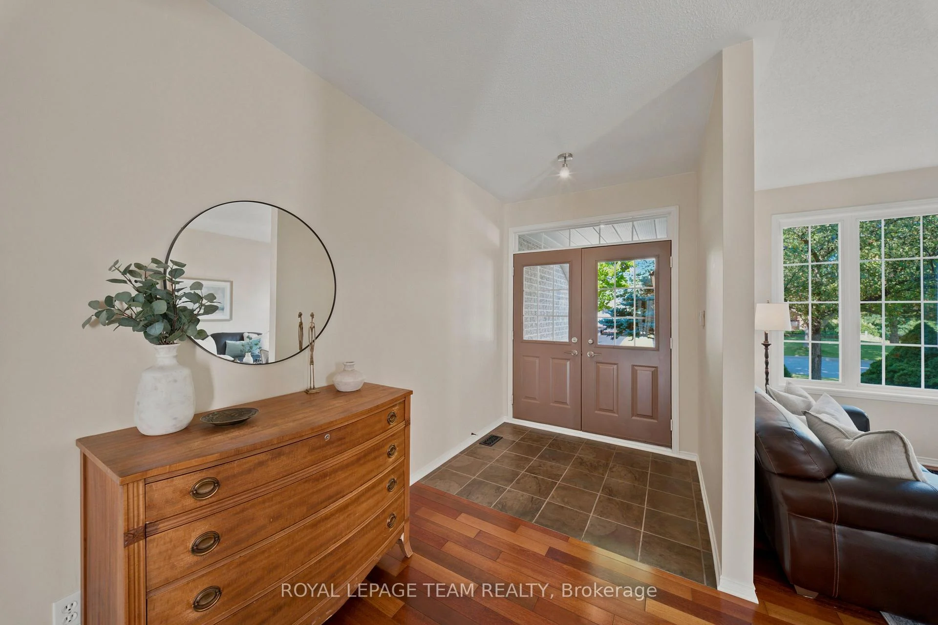 Photo 7 of 32 Glenrill Place, Ottawa, Kanata - Emerald Meadows/Trailwest — HOMEH