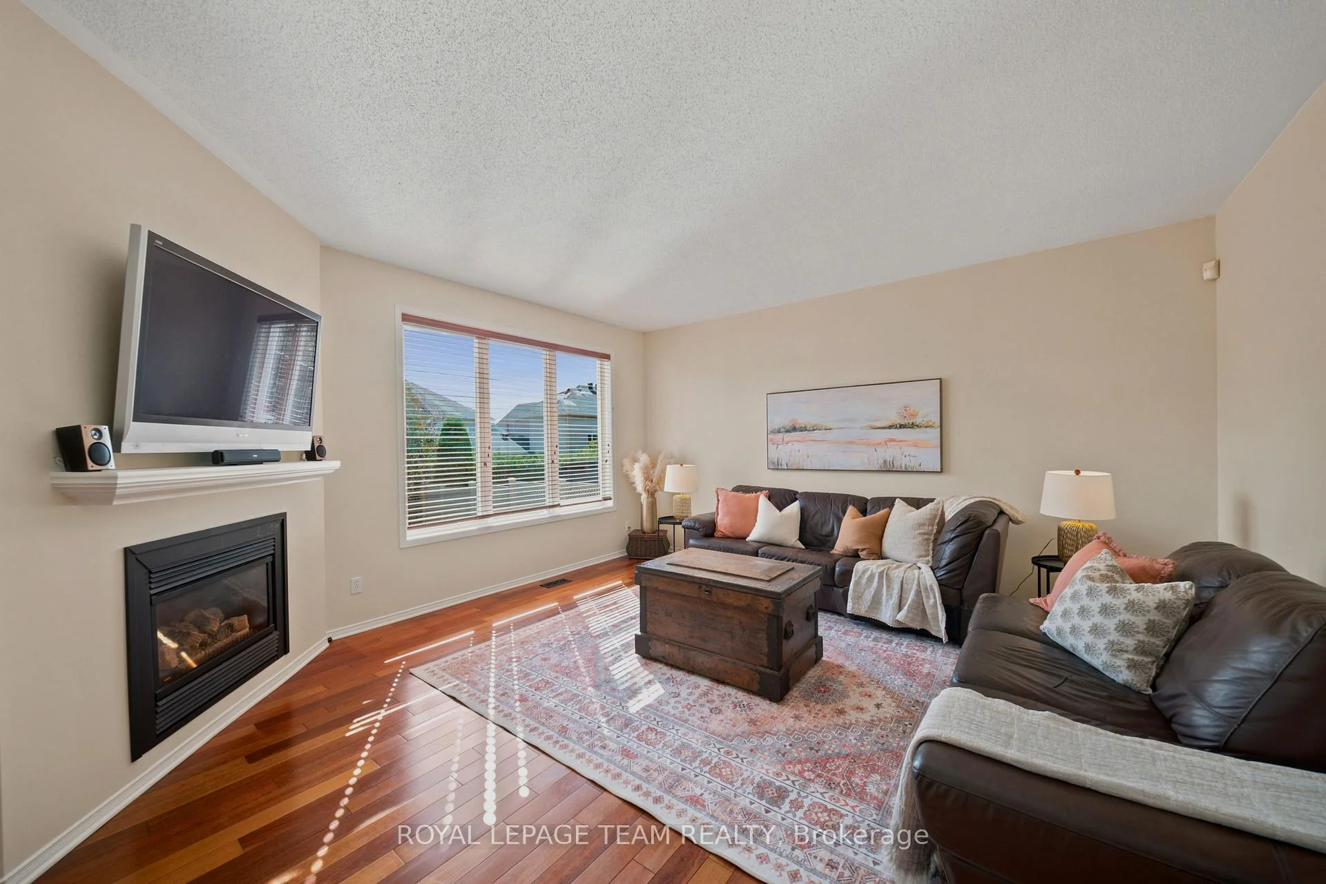 Photo 20 of 32 Glenrill Place, Ottawa, Kanata - Emerald Meadows/Trailwest — HOMEH