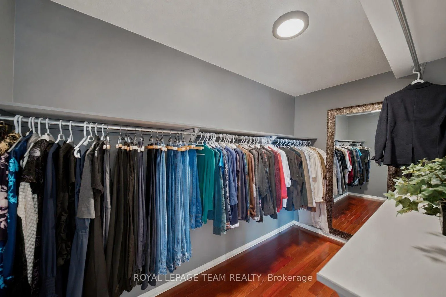 Photo 34 of 32 Glenrill Place, Ottawa, Kanata - Emerald Meadows/Trailwest — HOMEH