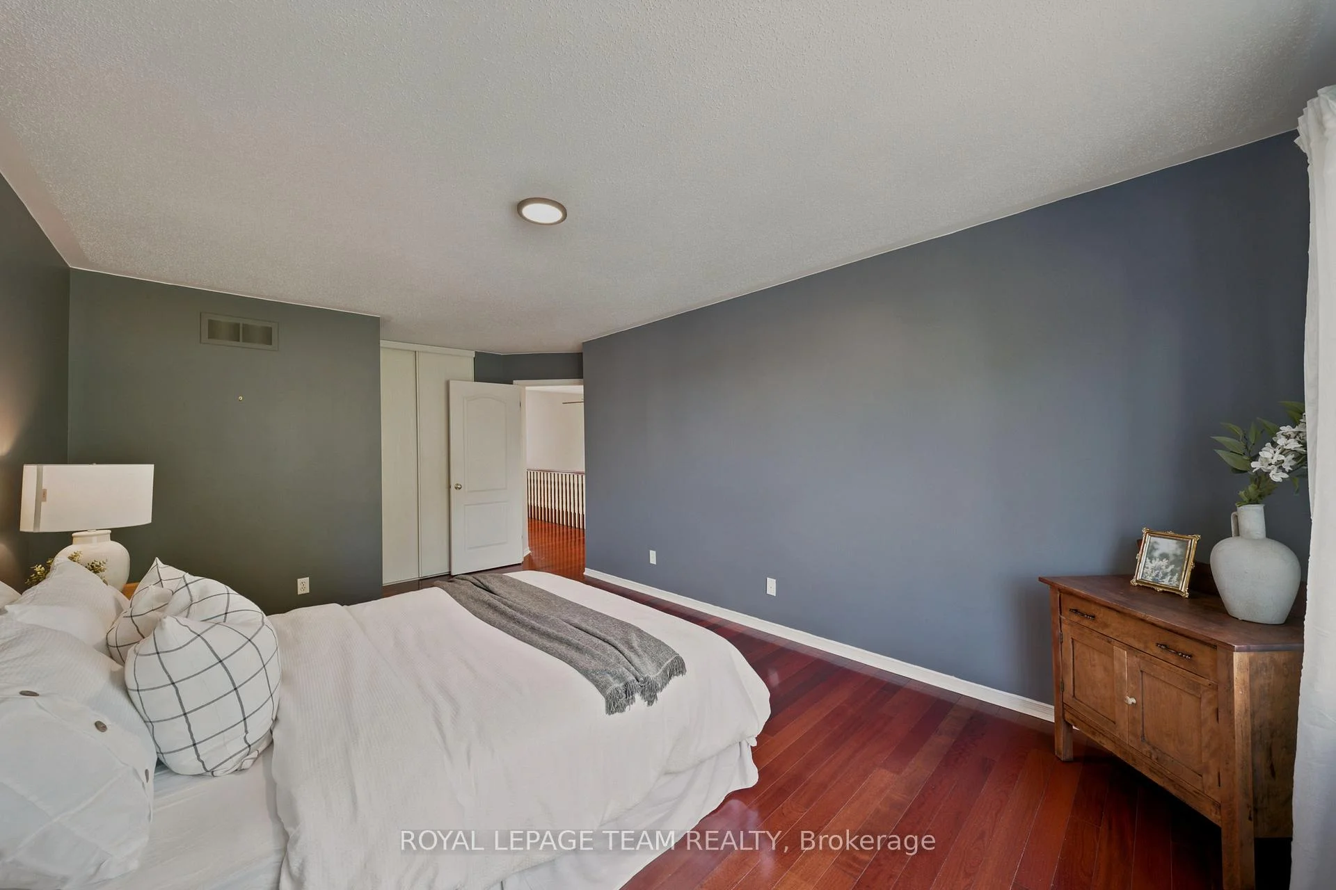 Photo 74 of 32 Glenrill Place, Ottawa, Kanata - Emerald Meadows/Trailwest — HOMEH