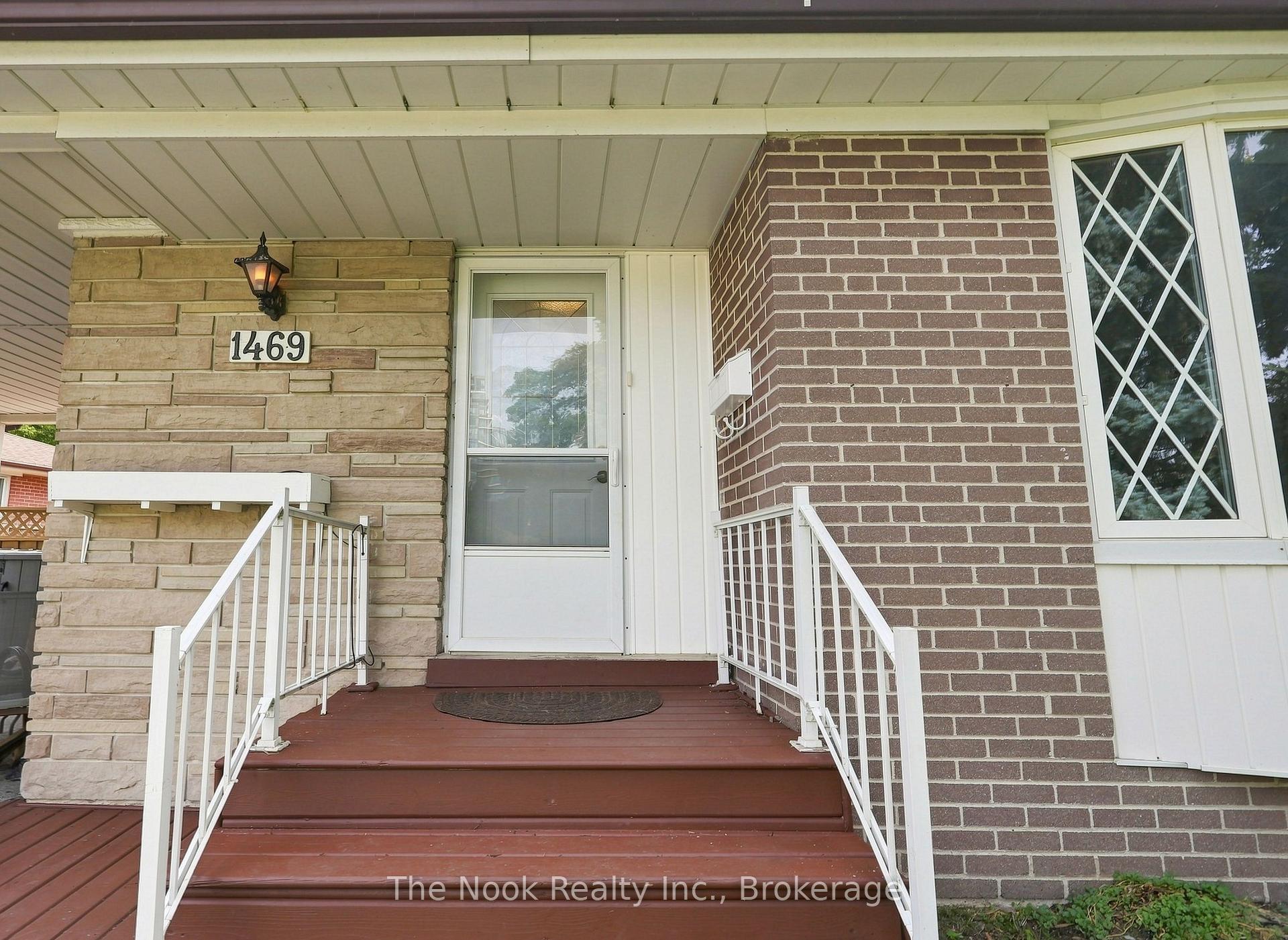Photo 3 of Unit Main Floor, 1469 Drava Street, Pickering, Bay Ridges — HOMEH