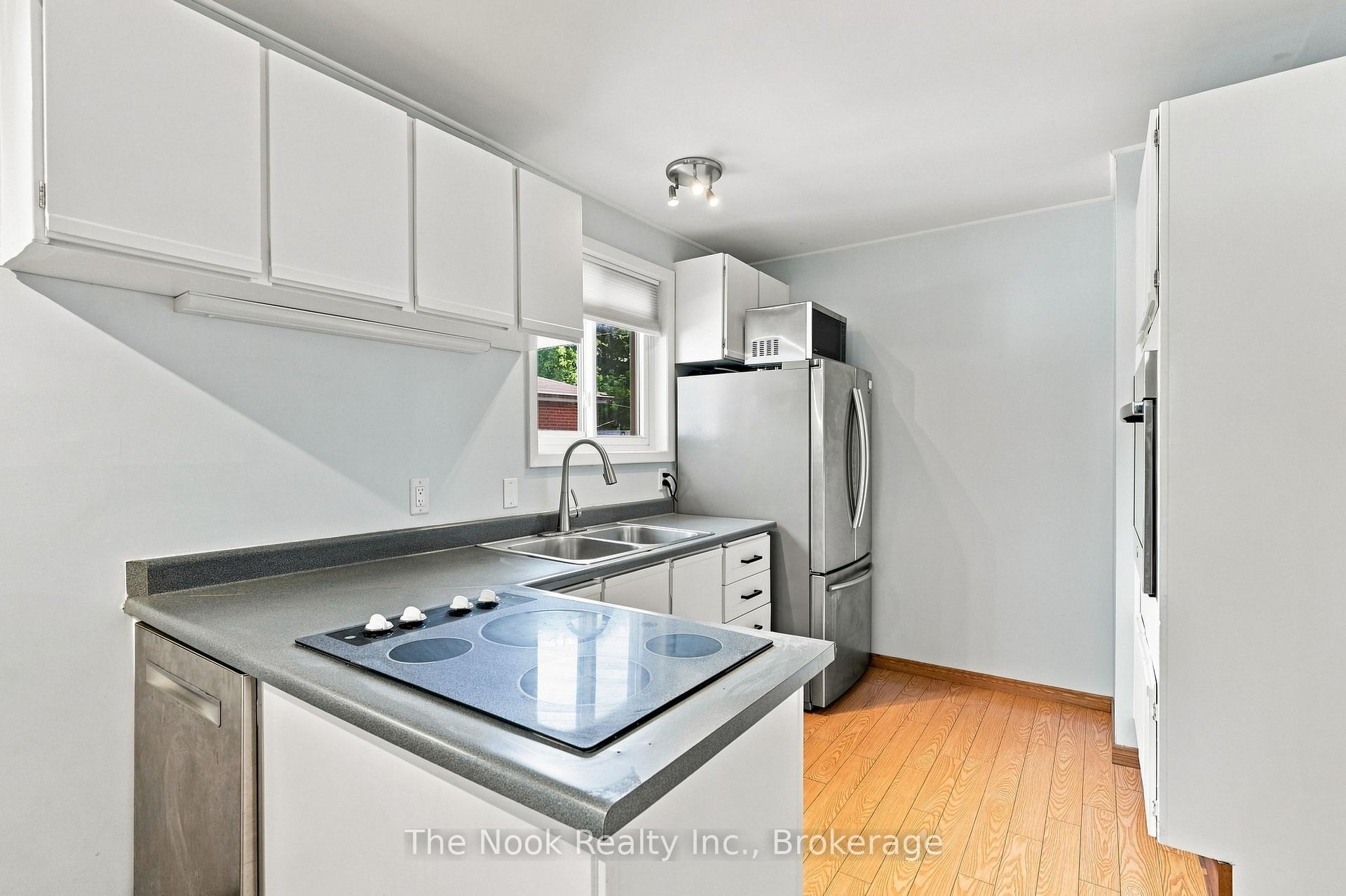 Photo 12 of Unit Main Floor, 1469 Drava Street, Pickering, Bay Ridges — HOMEH