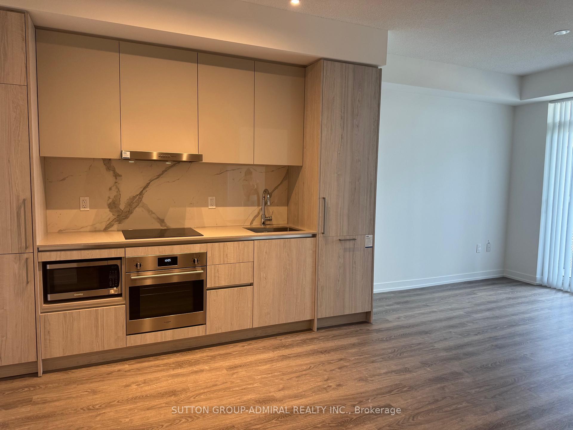 Photo 8 of Unit 4910, 195 Commerce Street, Vaughan, Vaughan Corporate Centre — HOMEH