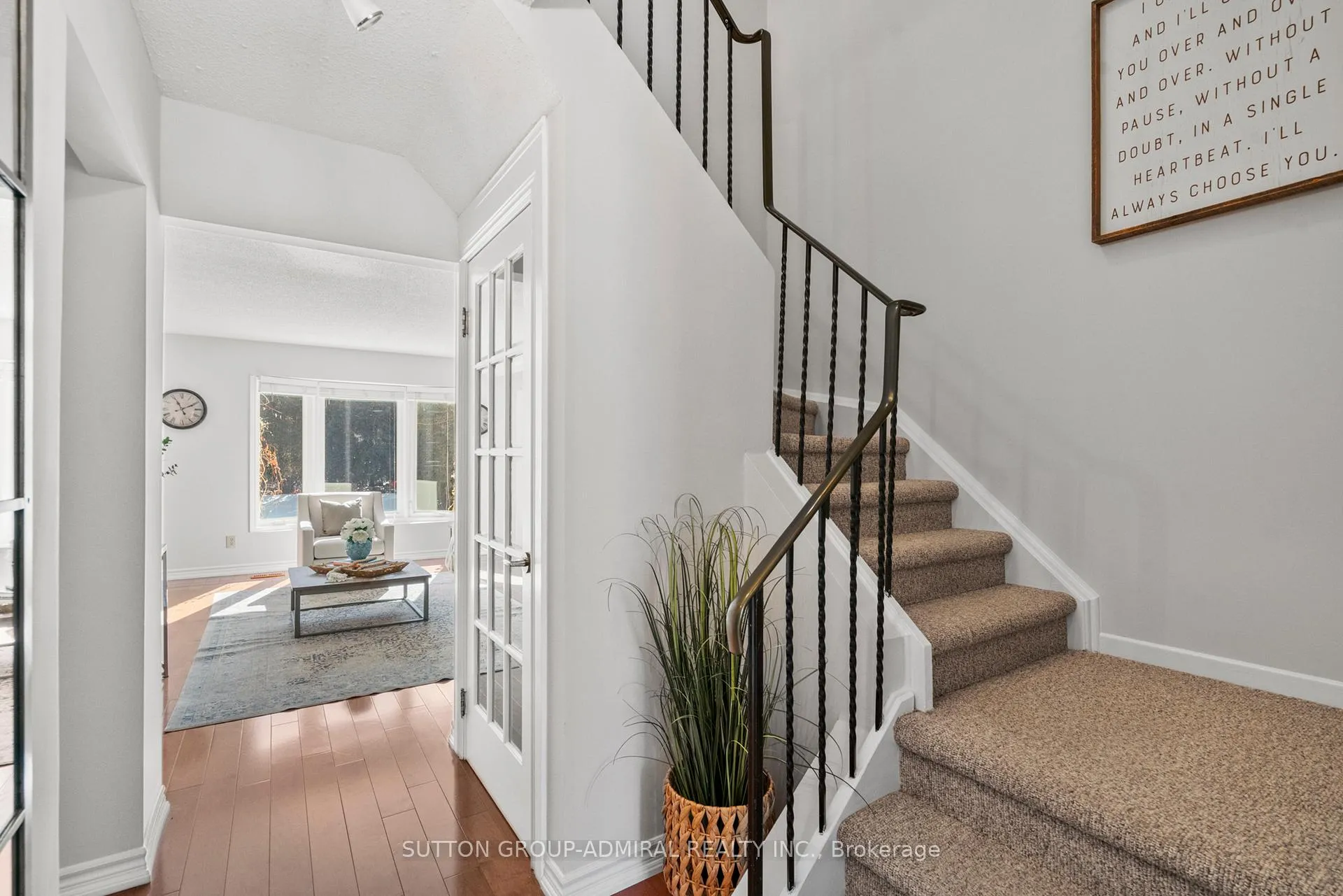 Photo 5 of 31 Karen Street, Vaughan, Crestwood-Springfarm-Yorkhill — HOMEH
