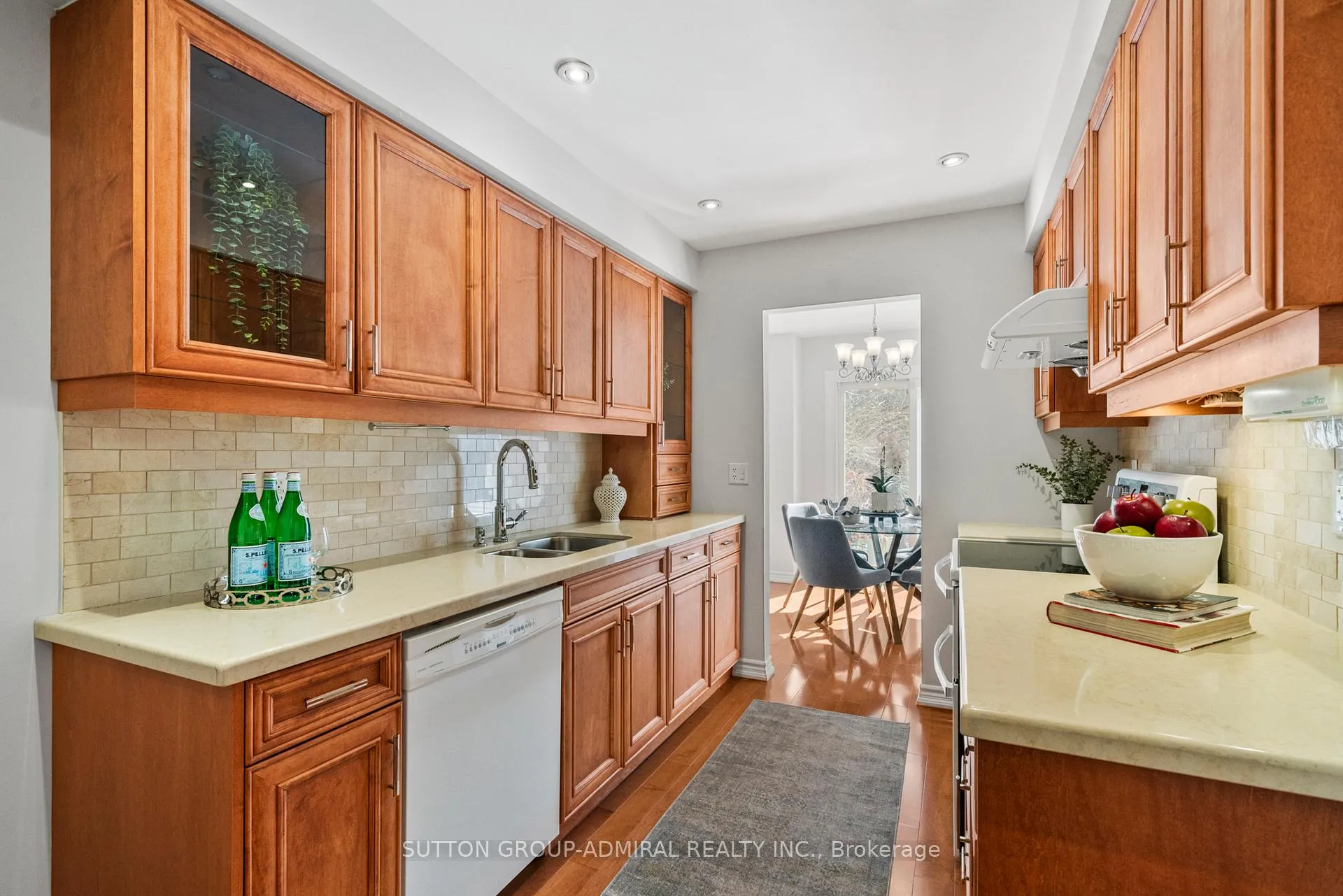 Photo 13 of 31 Karen Street, Vaughan, Crestwood-Springfarm-Yorkhill — HOMEH