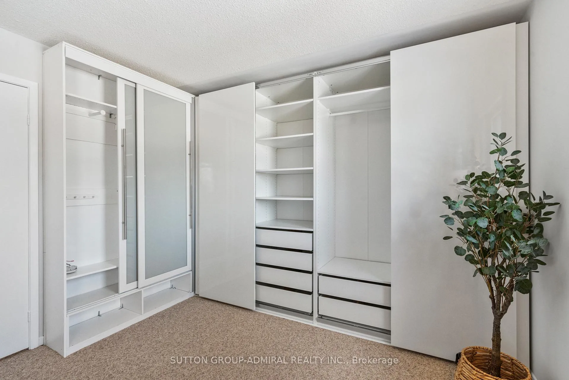 Photo 18 of 31 Karen Street, Vaughan, Crestwood-Springfarm-Yorkhill — HOMEH