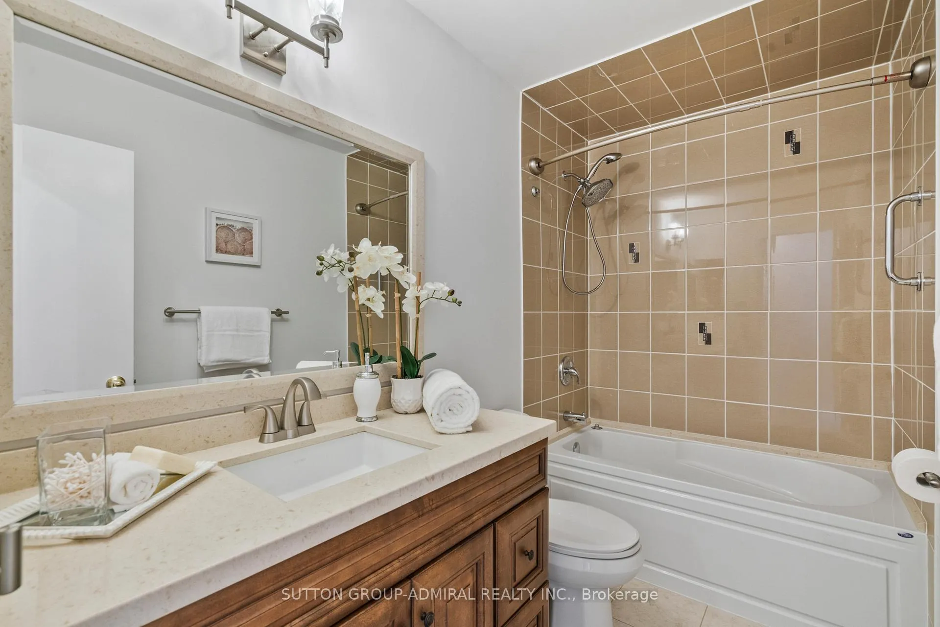 Photo 23 of 31 Karen Street, Vaughan, Crestwood-Springfarm-Yorkhill — HOMEH