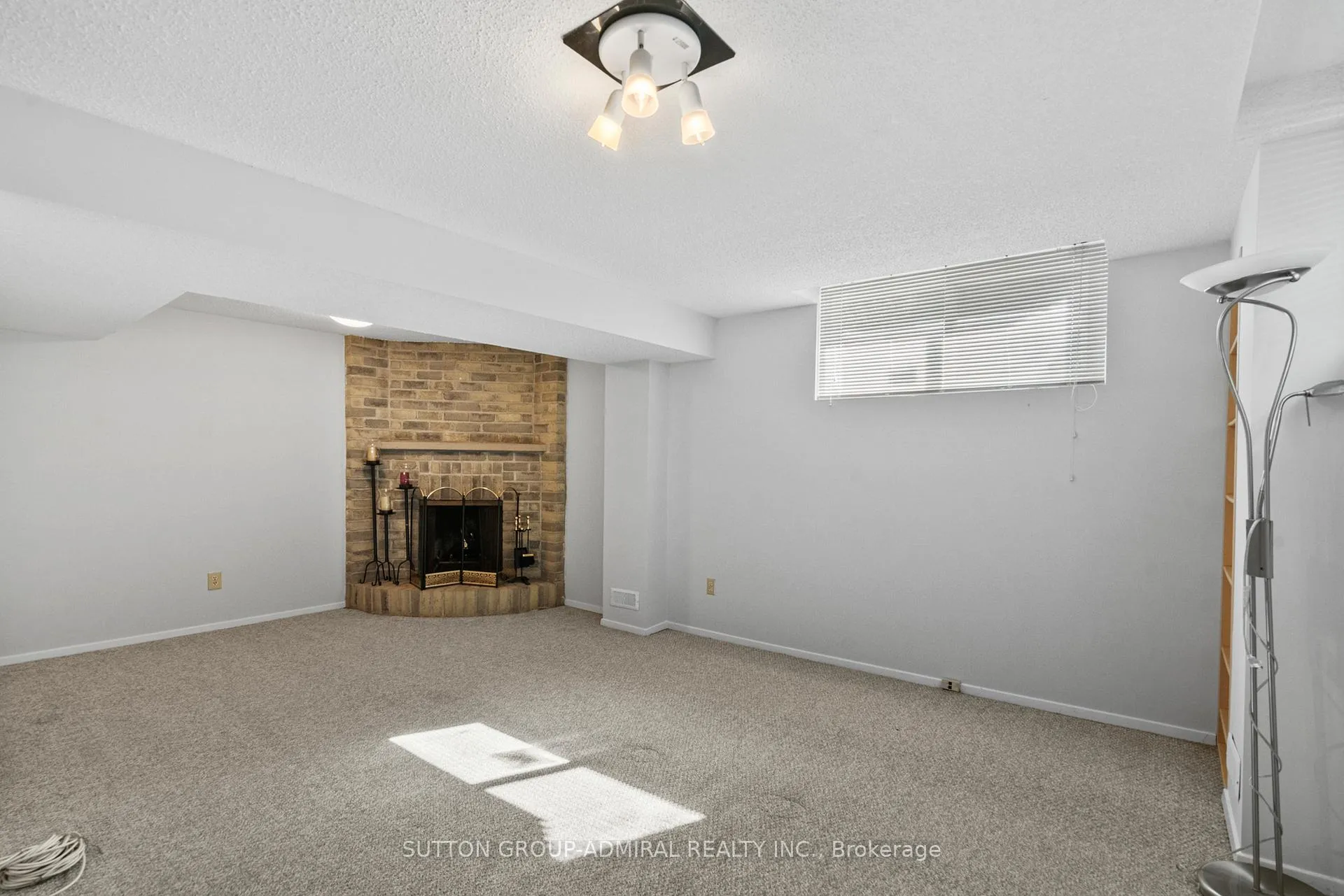 Photo 24 of 31 Karen Street, Vaughan, Crestwood-Springfarm-Yorkhill — HOMEH