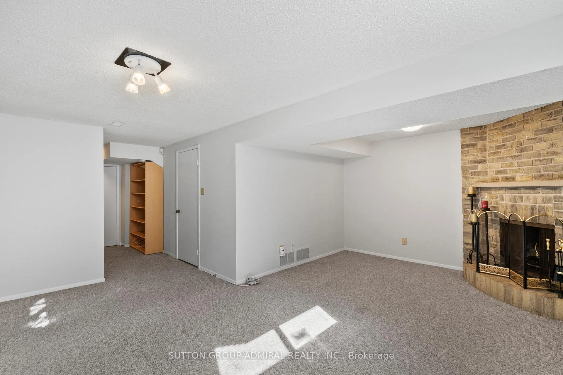 Photo 25 of 31 Karen Street, Vaughan, Crestwood-Springfarm-Yorkhill — HOMEH