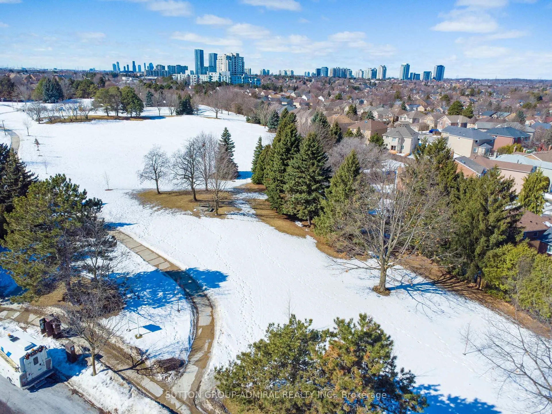 Photo 35 of 31 Karen Street, Vaughan, Crestwood-Springfarm-Yorkhill — HOMEH