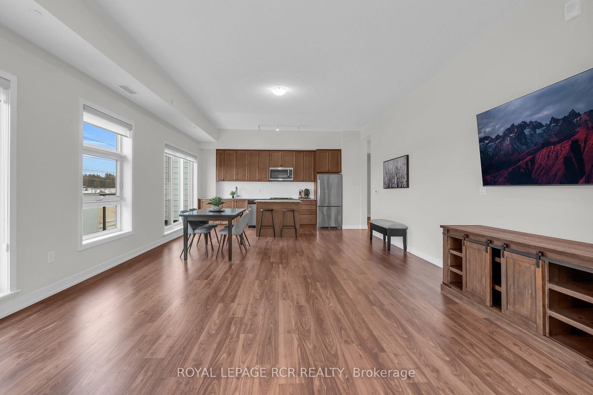 Photo 3 of Unit 413, 555 William Graham Drive, Aurora, Rural Aurora — HOMEH