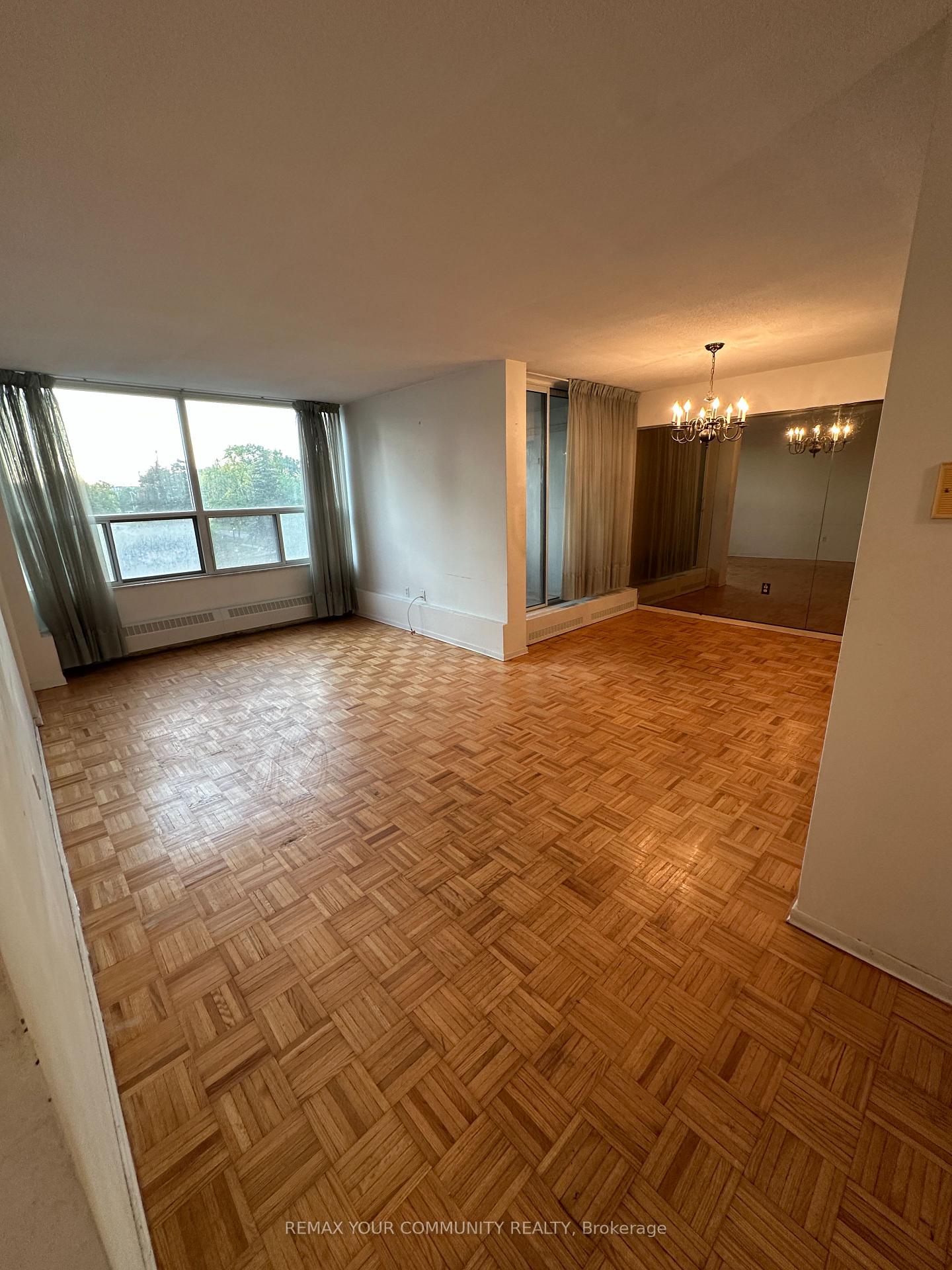 Photo 2 of Unit 409, 60 Pavane Linkway, Toronto, Flemingdon Park — HOMEH