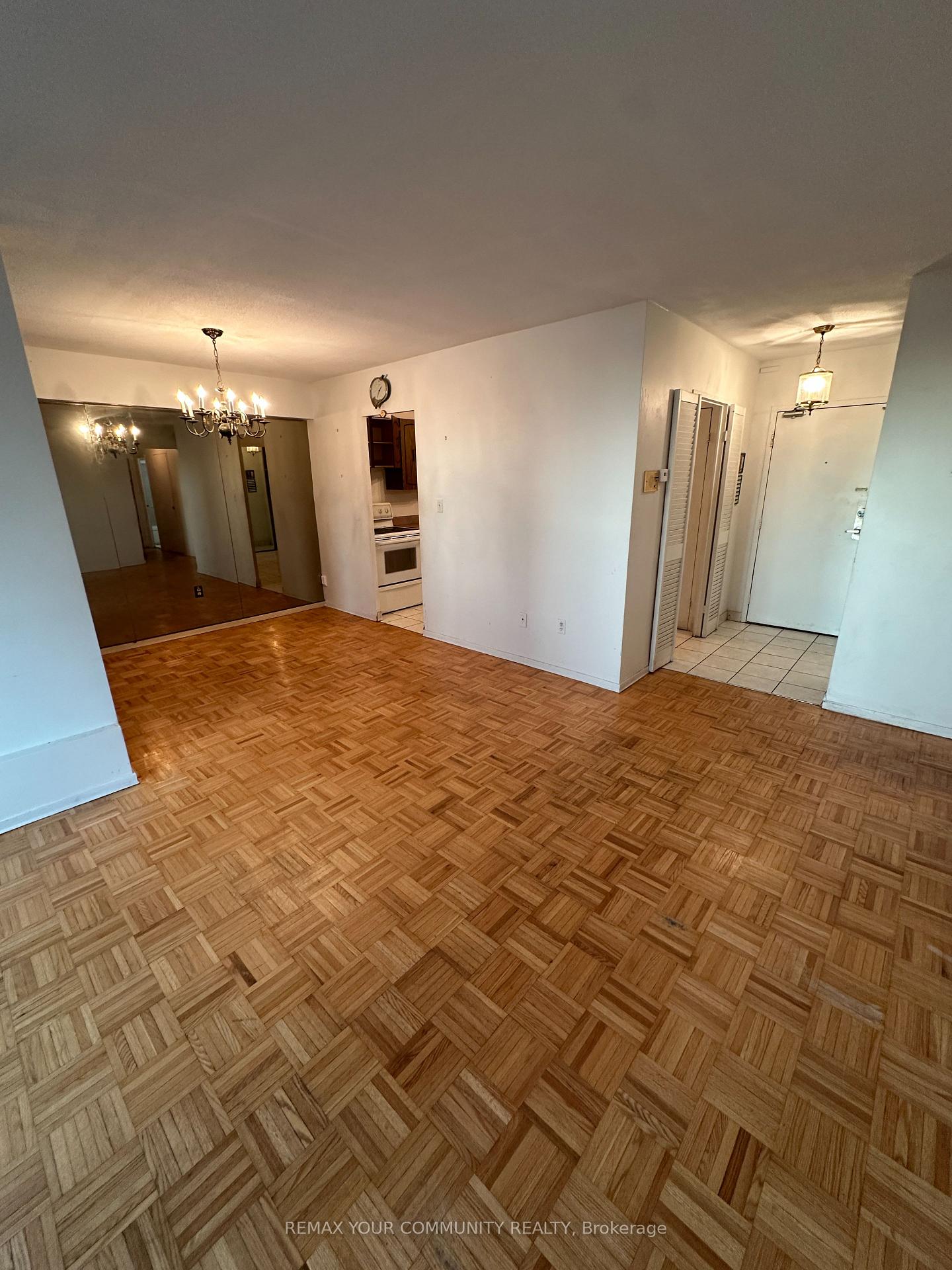 Photo 5 of Unit 409, 60 Pavane Linkway, Toronto, Flemingdon Park — HOMEH