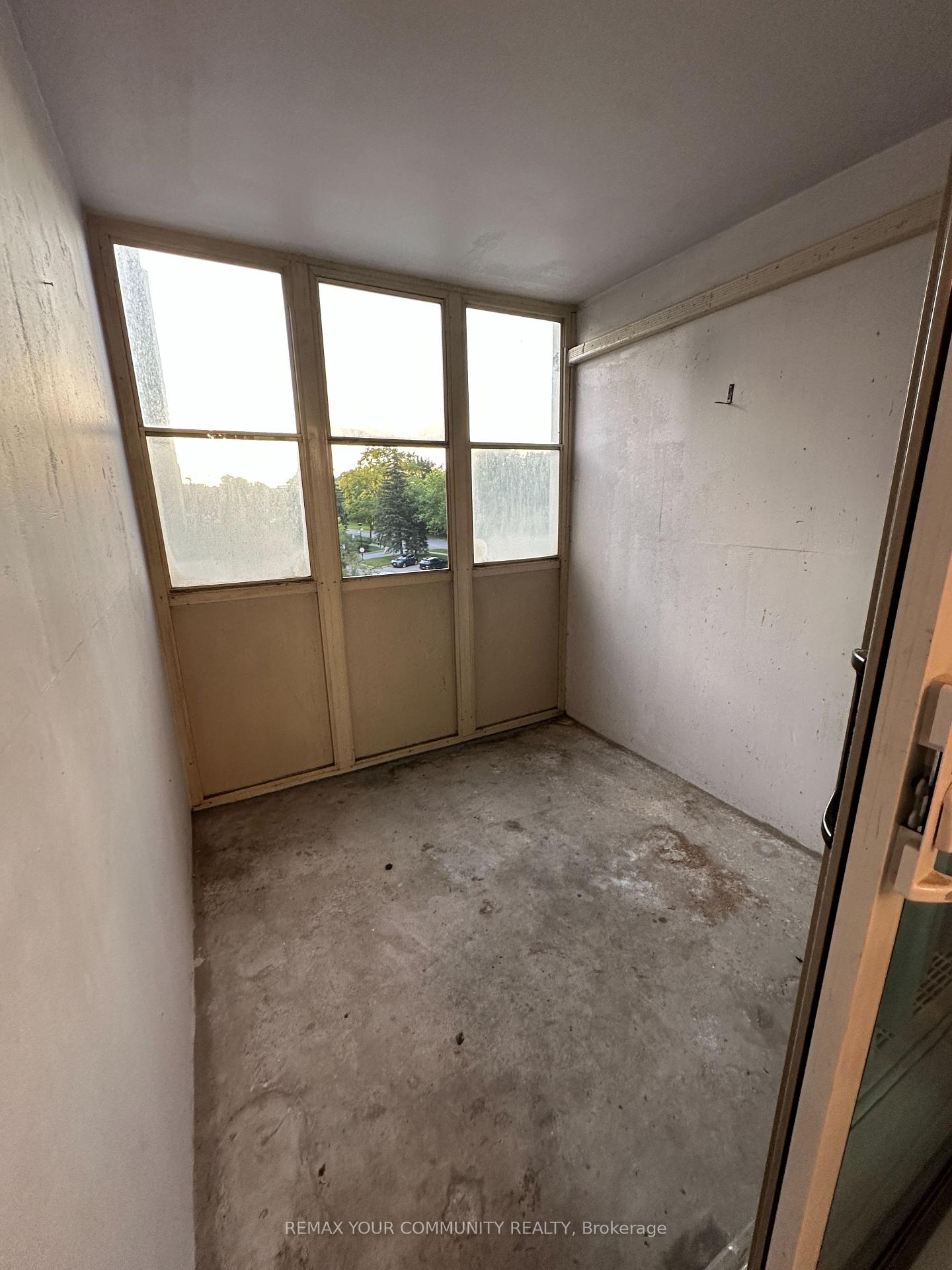 Photo 8 of Unit 409, 60 Pavane Linkway, Toronto, Flemingdon Park — HOMEH