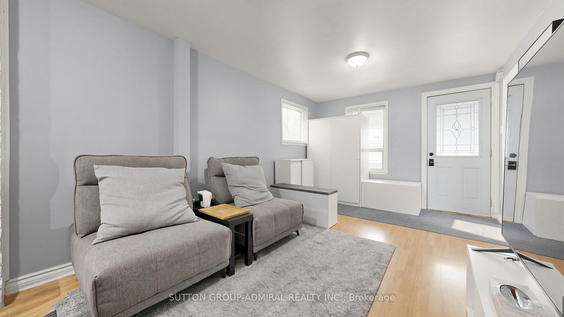 Photo 1 of 75 Rockcliffe Boulevard, Toronto, Rockcliffe-Smythe — HOMEH